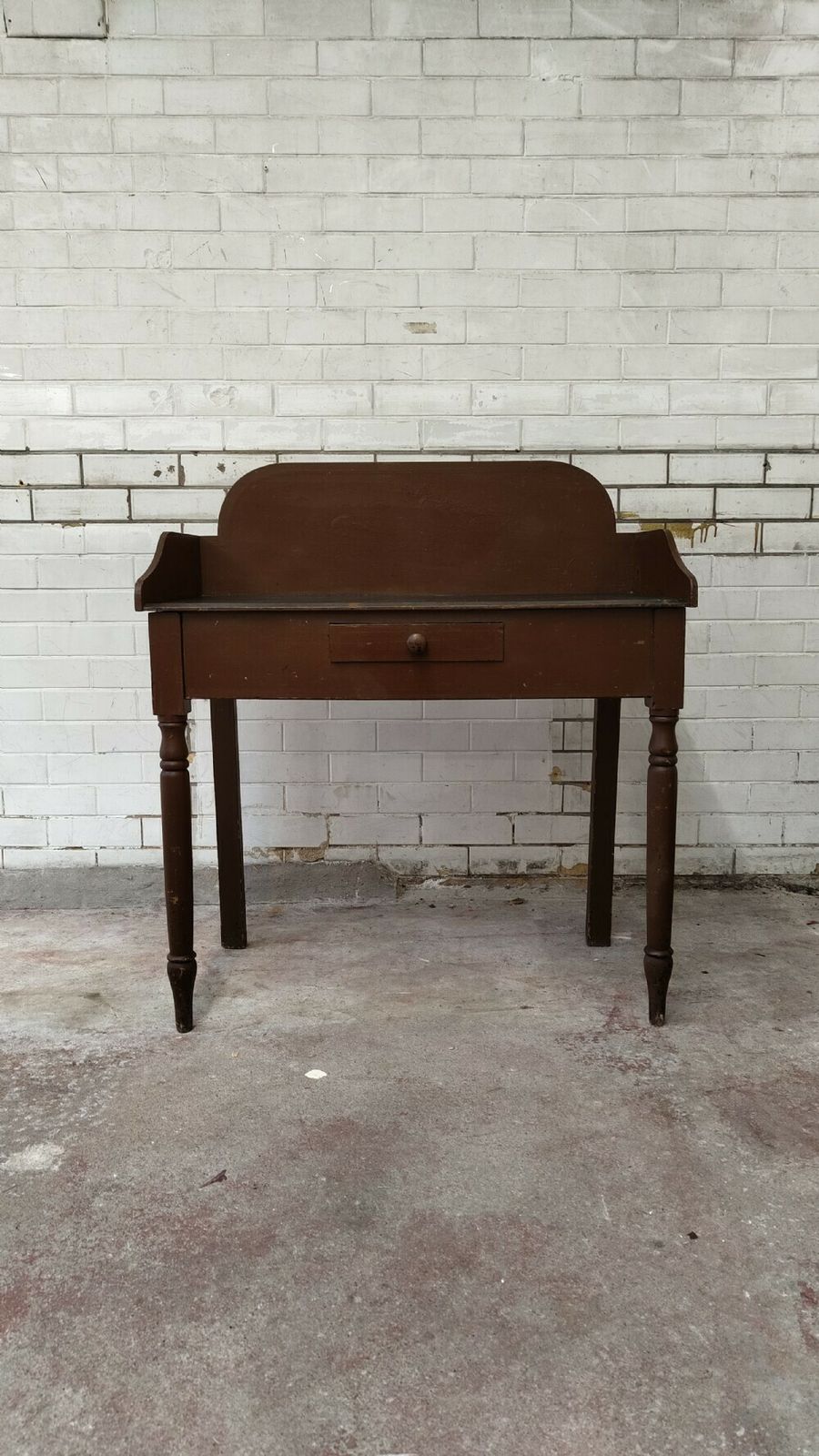 photo furniture Antique Victorian Rustic Scumbled Pine Washstand Table With Faux Marble Top