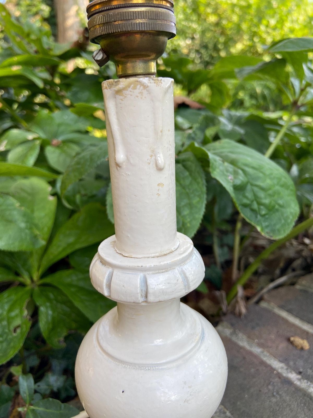 Vintage French White Painted Table Lamp, Retro Table Lamp   Working photo buy