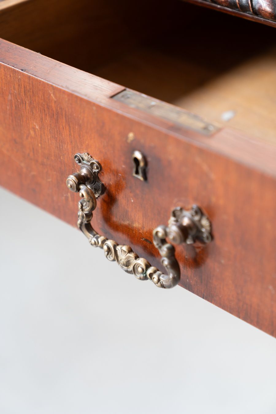 Late 19th/Early 20th Century Edwardian Desk With Lion Paw Feet photo furniture