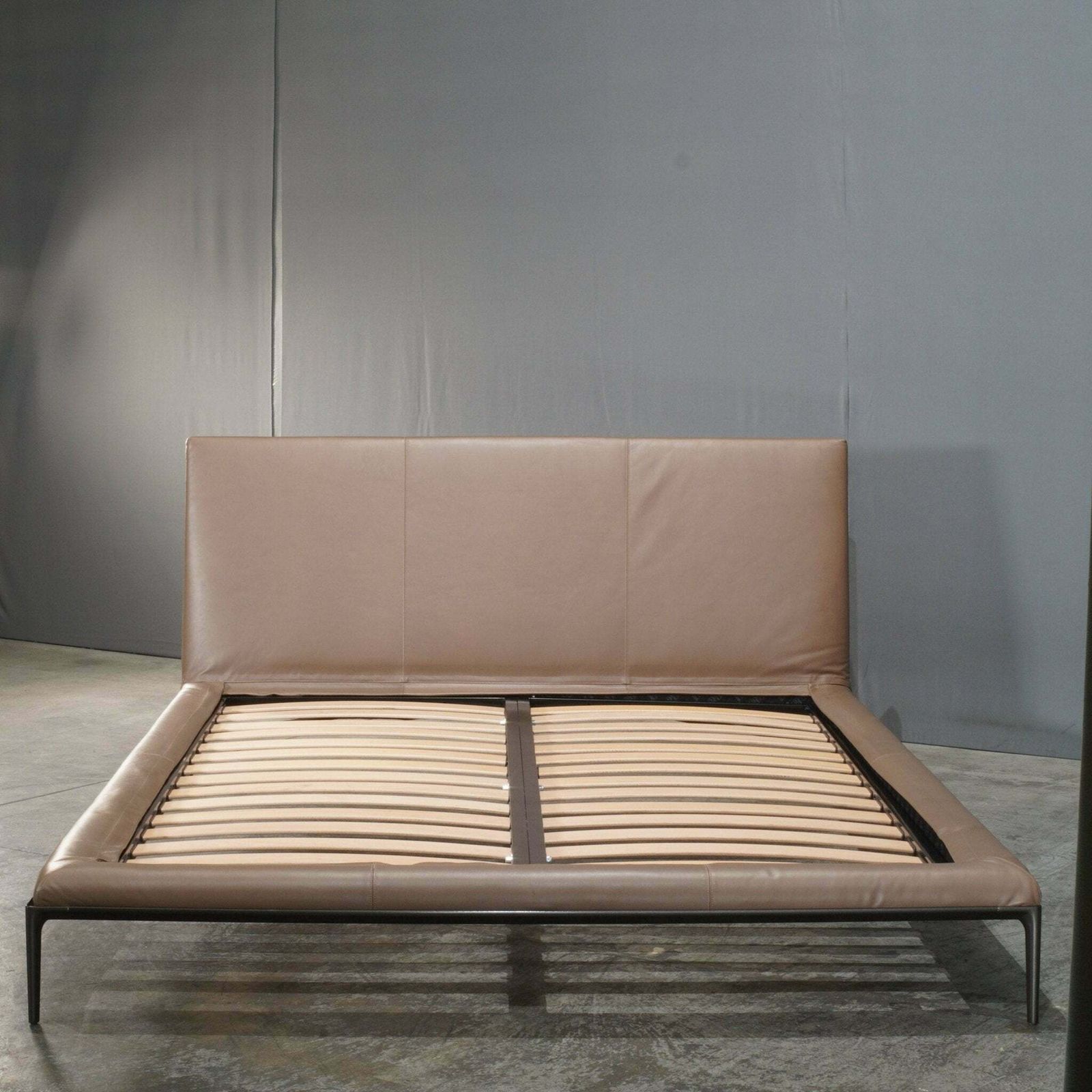 B&B Italia Atoll Queen Bed By Citterio photo furniture