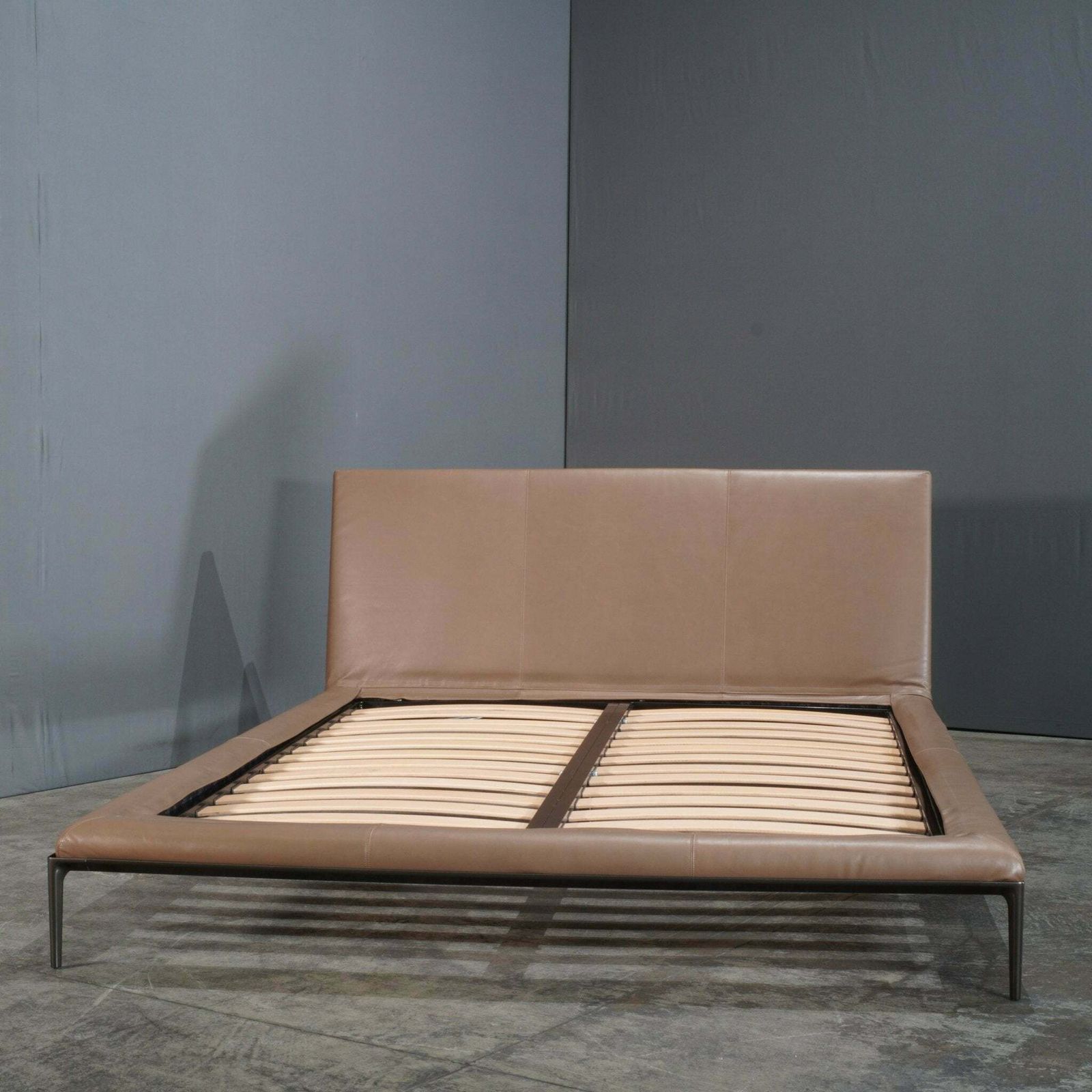 B&B Italia Atoll Queen Bed By Citterio photo 4900.0
