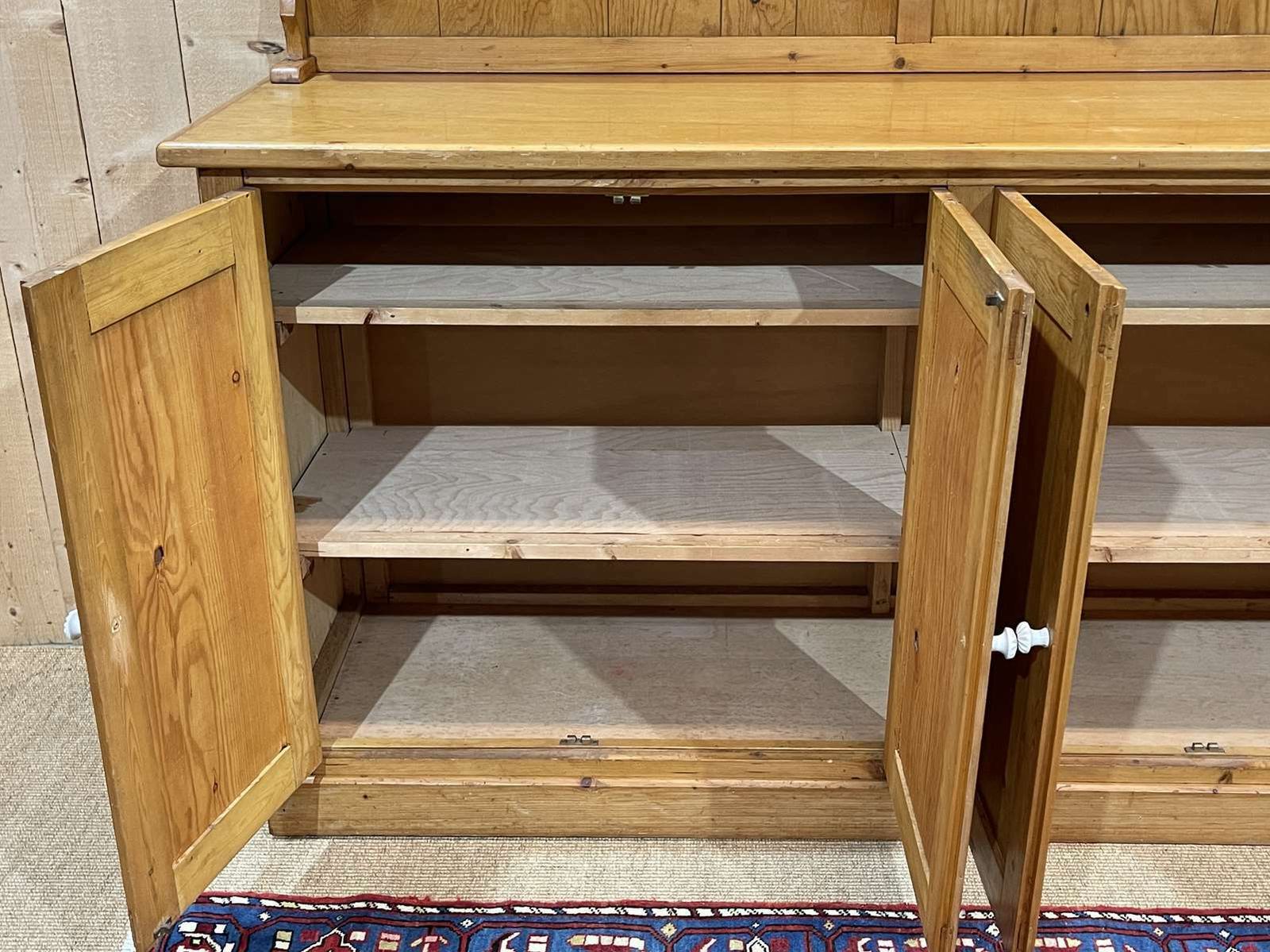 English Fir Dresser From The 1950s photo for sale