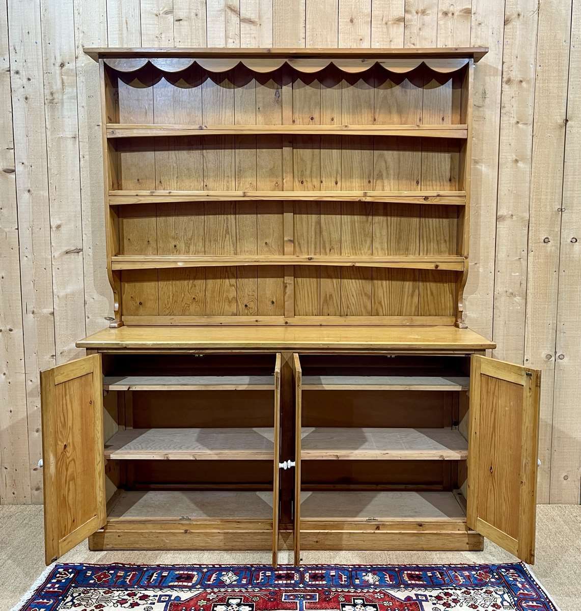 English Fir Dresser From The 1950s photo Furniture