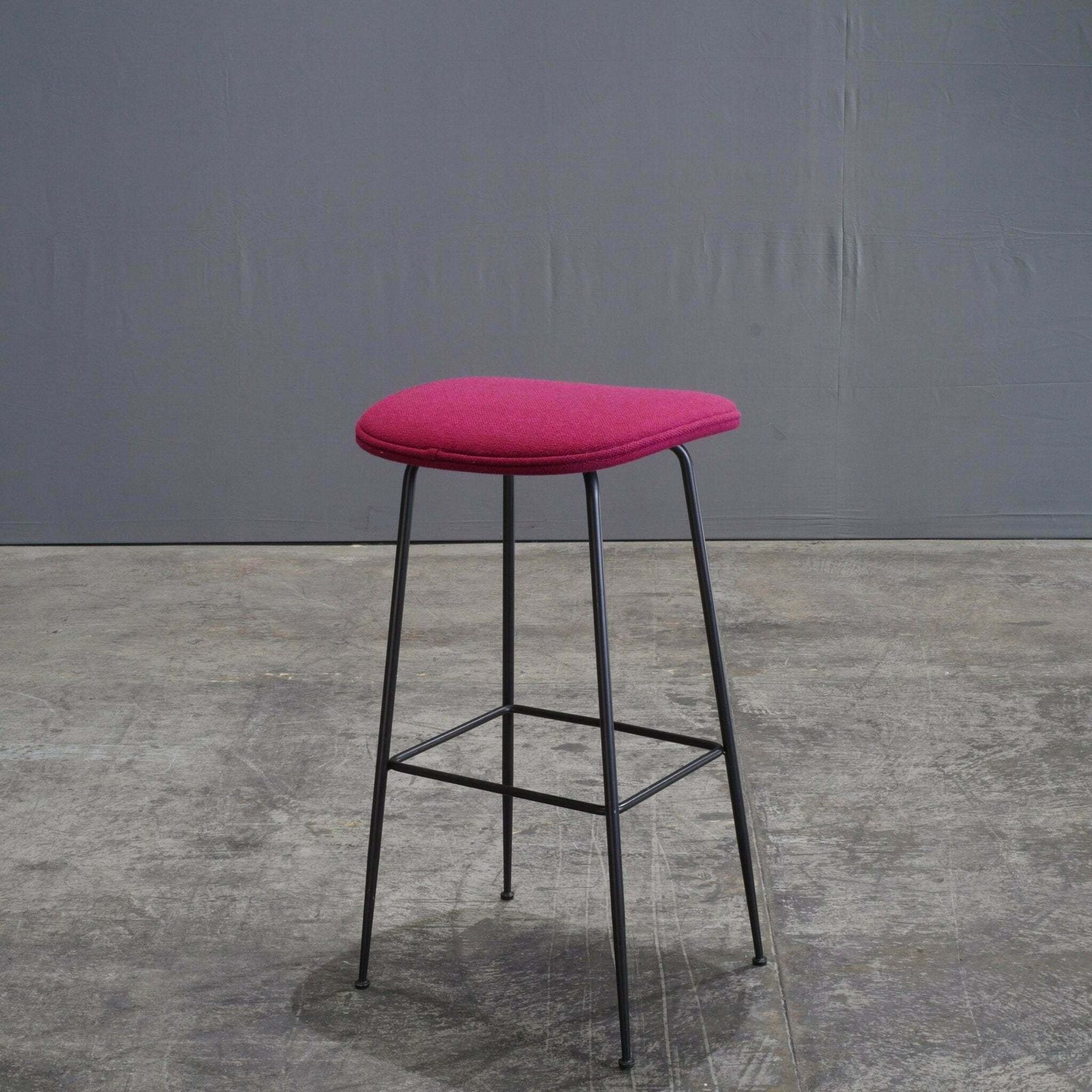 Gubi Beetle Bar Chair By Gamfratesi Upholstered By Kvadrat photo Furniture