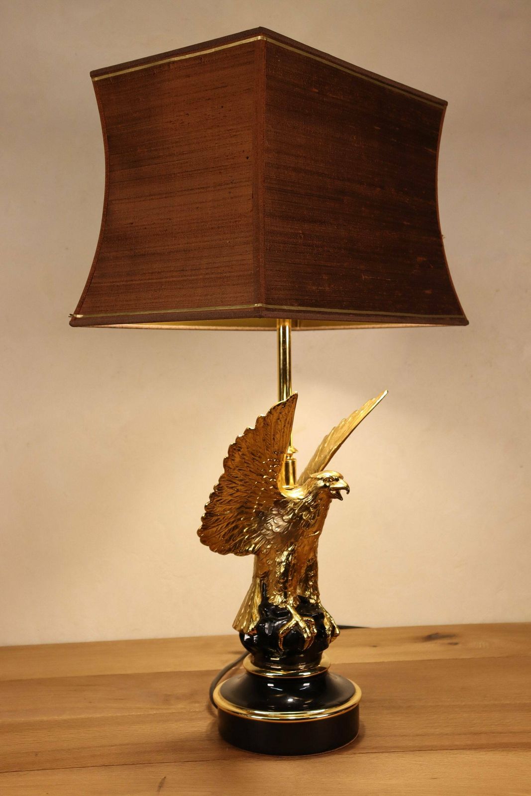 Hollywood Regency Federal Style Eagle Lamp By Deknudt , Belgium 1970's (St.186) photo vinterior
