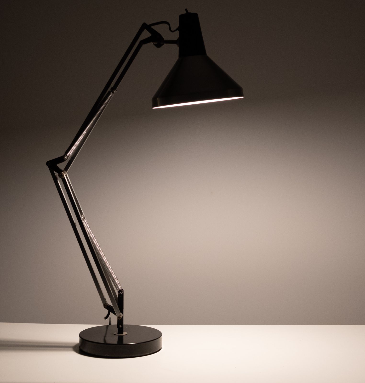 Adjustable Architect Desk Lamp Model T9 By Hala, 1960s photo vinterior