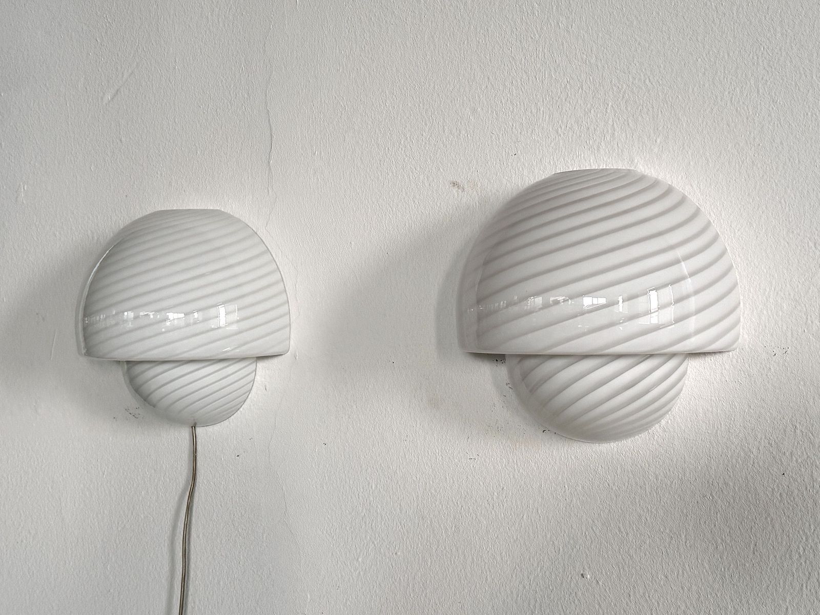Italian Designer  Murano Swirl Glass Mushroom Wall Sconces, 1970s photo 1500.0