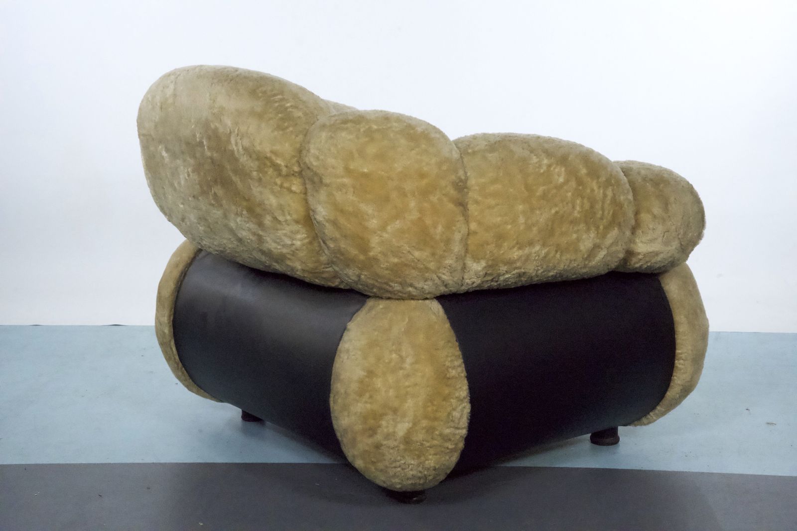 Space Age Single Armchair By Adriano Piazzesi, Cream Teddy Bear & Leatherette, 1970s Italy photo 2470.0