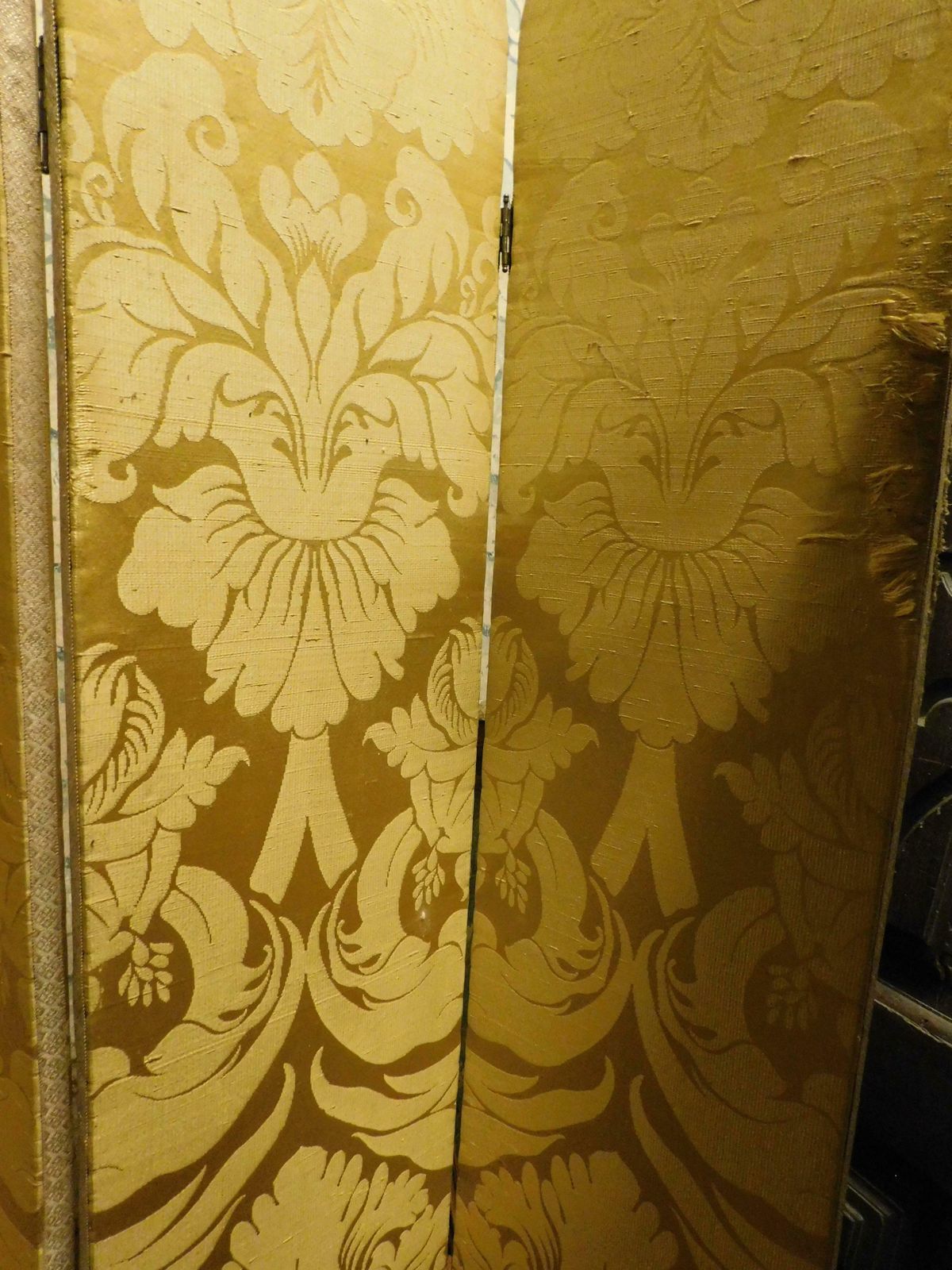 Liberty Screen In Silk With Tapestry Decoration, Italy photo buy