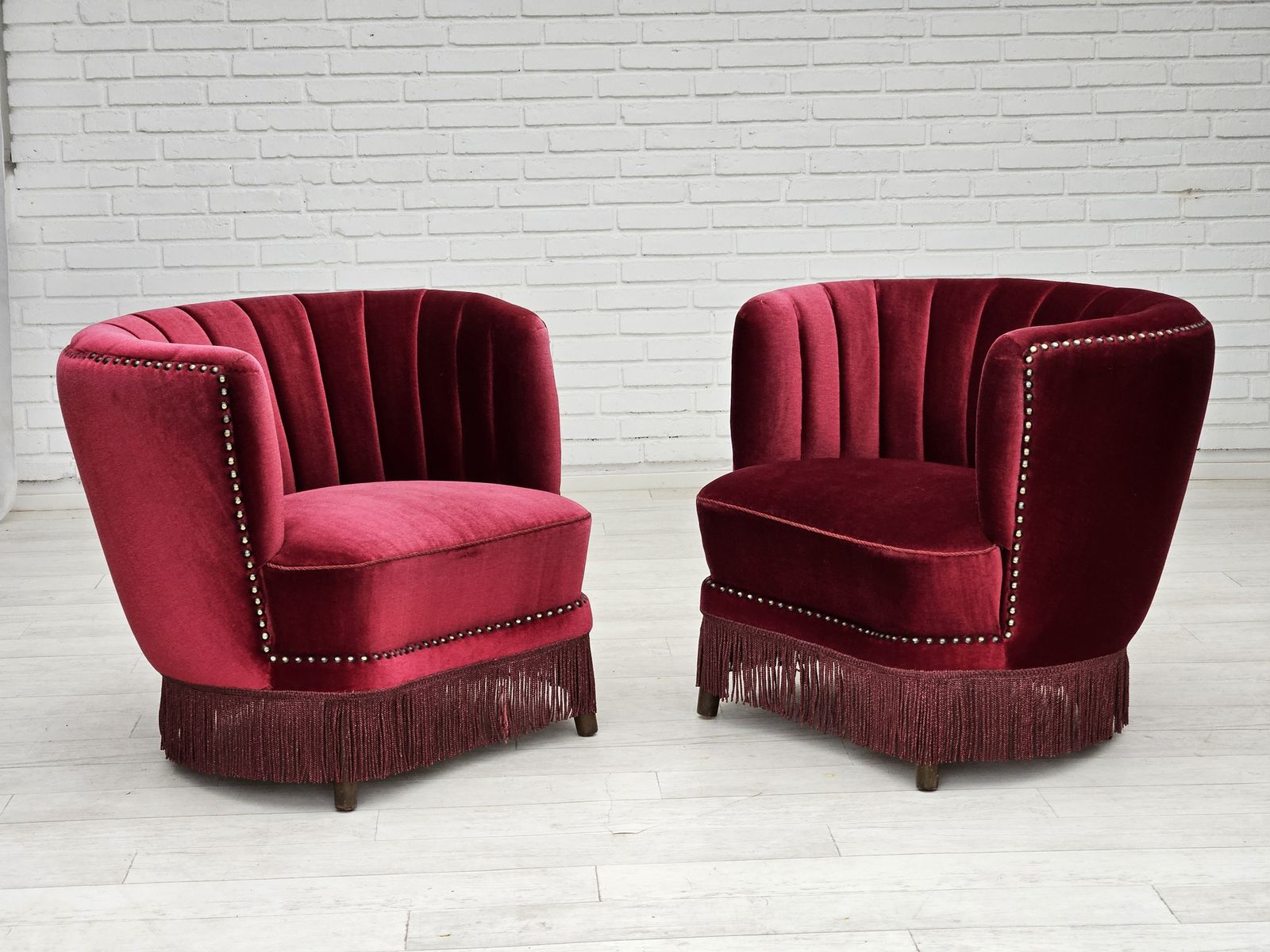 photo vinterior 1970s, Danish Lounge Chair, Original Condition, Cherry Red Velour Fabric.