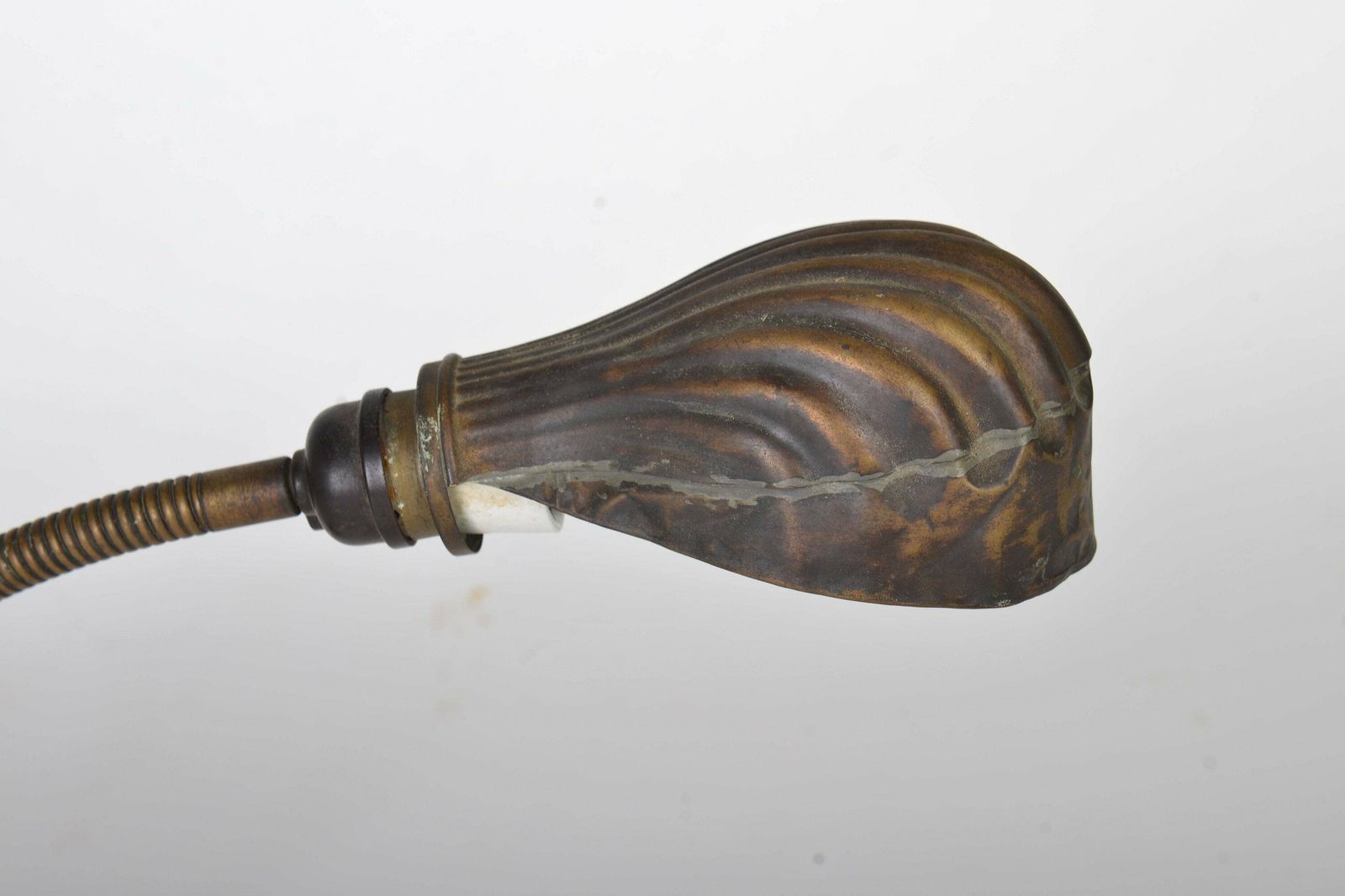Art Deco Articulated Brass Gooseneck Desk Lamp With Shell Shade, 1920s, Modernist Lamp photo 365.0