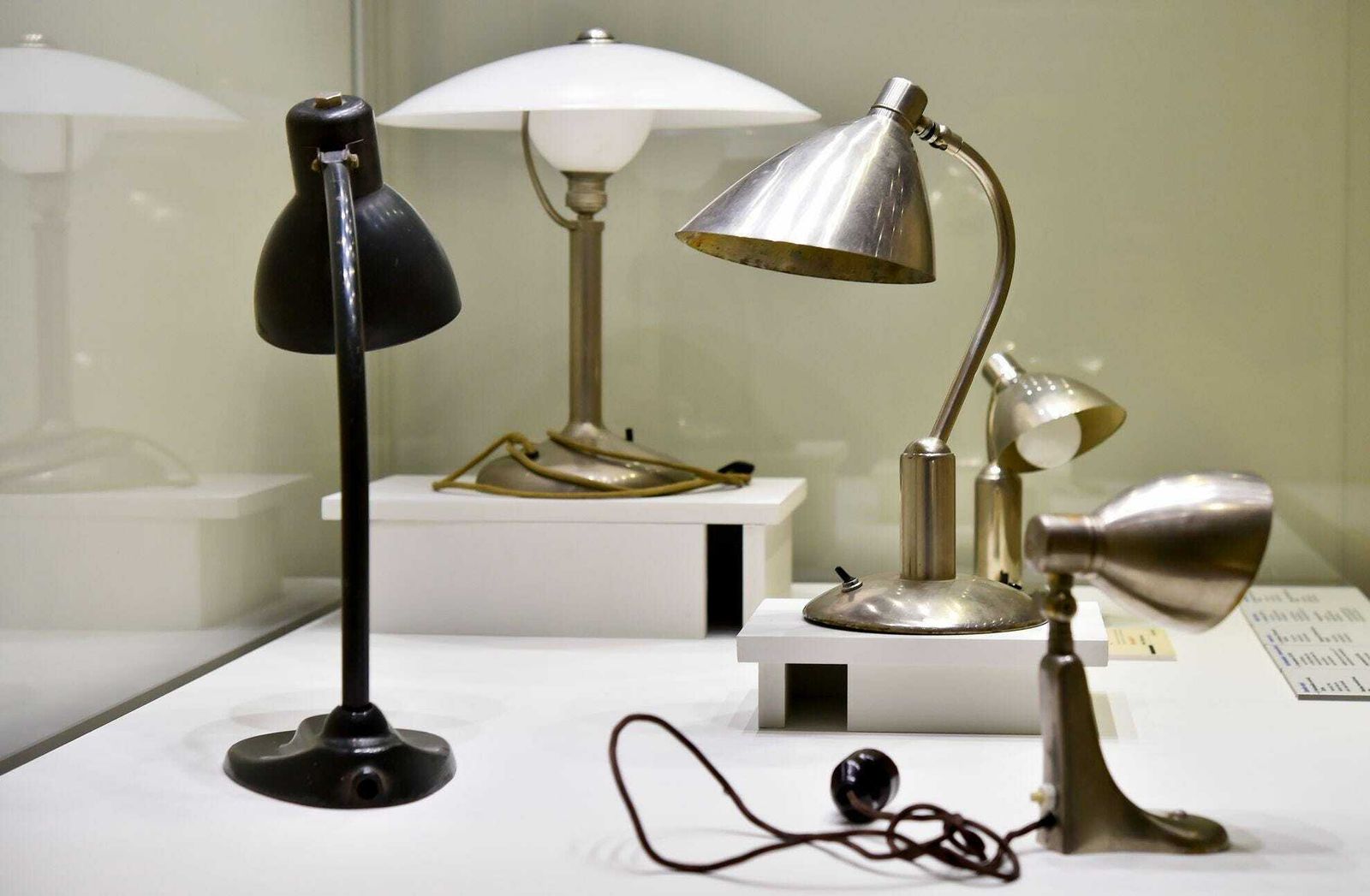 Bauhaus Functionalist Desk Lamp Type 5972 By Franta Anyz, 1930s – Adjustable Nickel Plated Brass, Perfect For Modern Interiors photo vintage