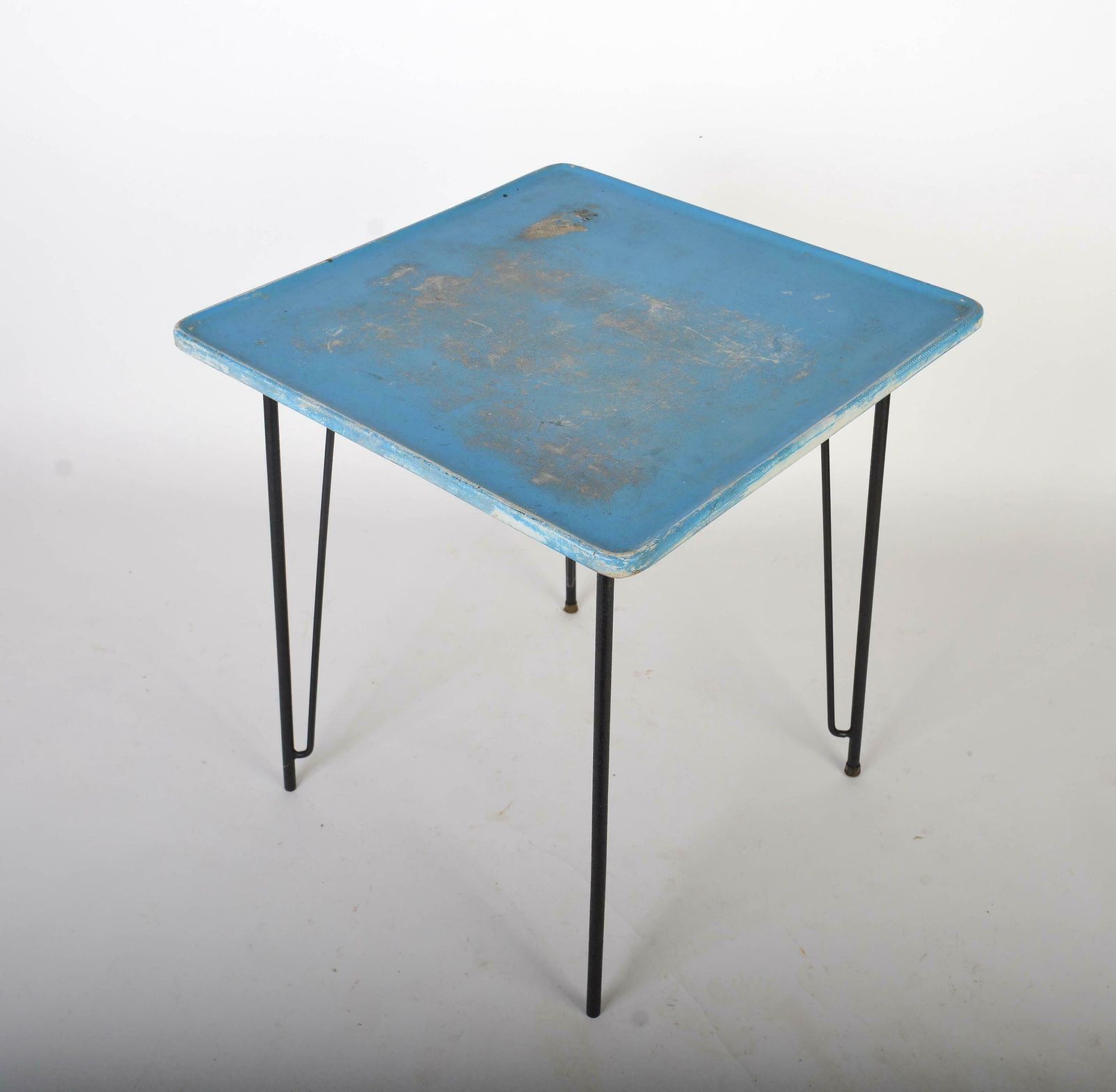 photo furniture Mid Century Fiberglass Chair And Table Set, 1960s – Designed By Miroslav Navrátil