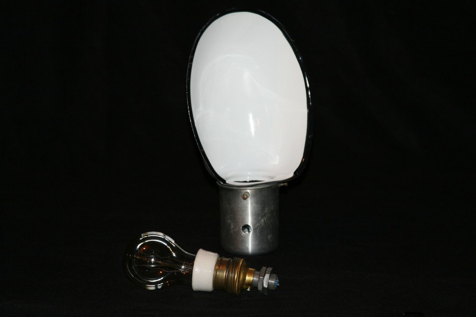 Original Old Stage Lamp photo vinterior