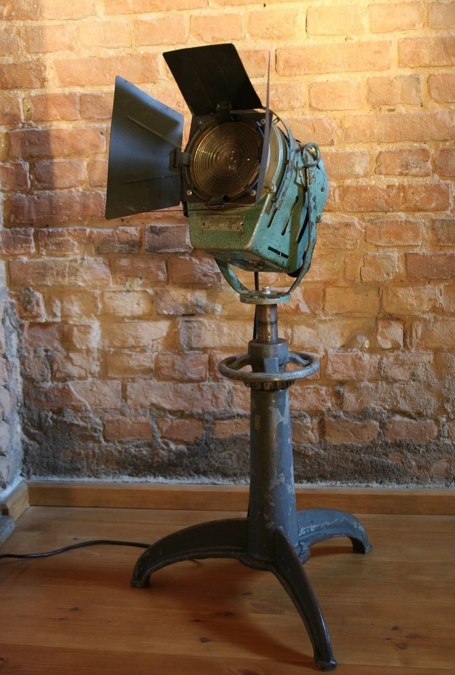 Theater And Film Spotlight Model 150 photo for sale