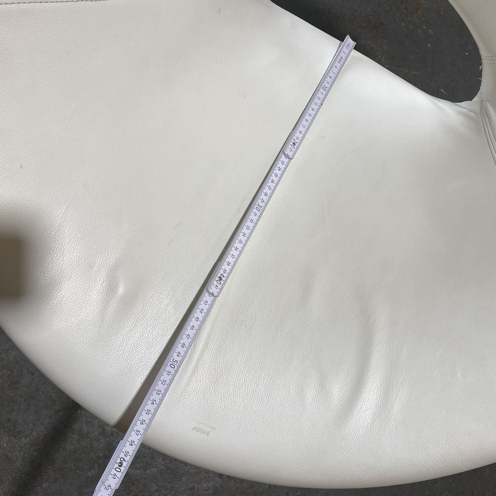 White / Cream Leather 60s Style Space Age Swivel Chair photo Furniture