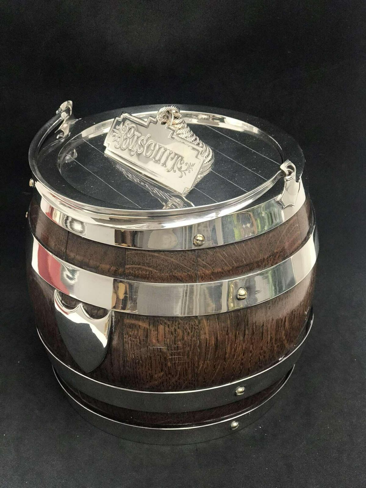 photo furniture Biscuit Barrel Victoriaans Engels Eiken En Verzilverd – Ijsemmer Of Koekjestrommel – Brits Antiek