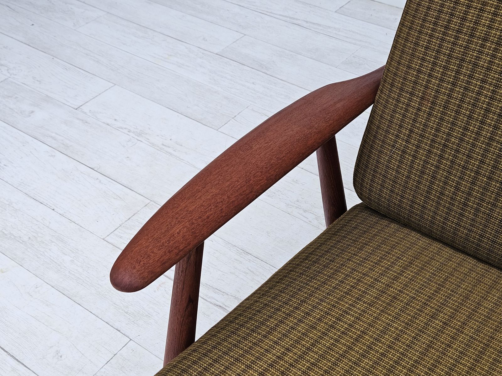 photo vinterior Deense Teakhouten Fauteuil, Ca. Jaren 1970, Groene Meubelstof, Goede Staat.
