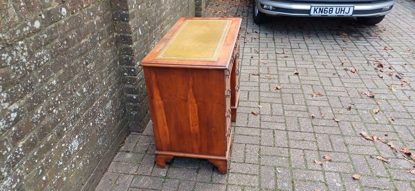 Compact Vintage Classic 70s Yew Wood Knee Hole Desk 8 Drawers photo for sale
