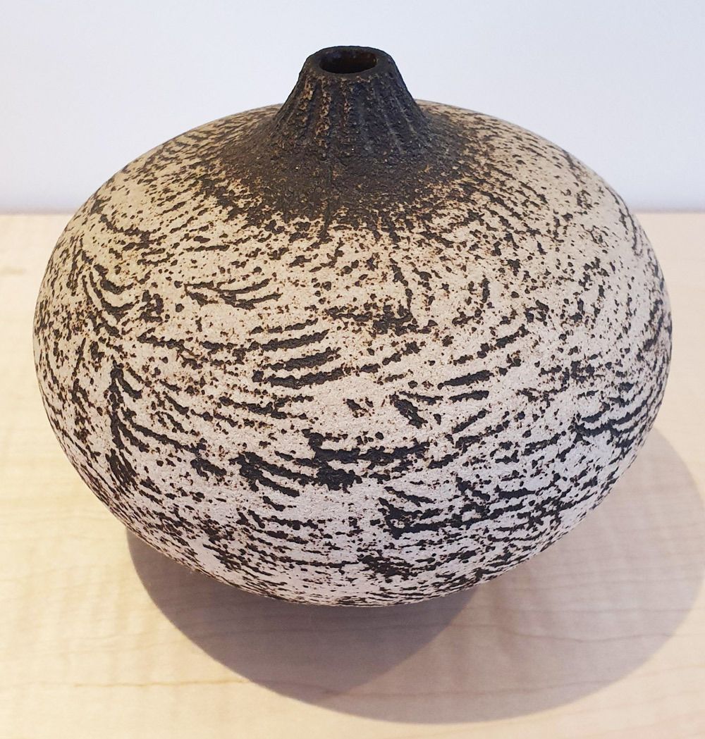 Waistel Cooper (1921 2003) – Ovoid Textured Vase photo furniture