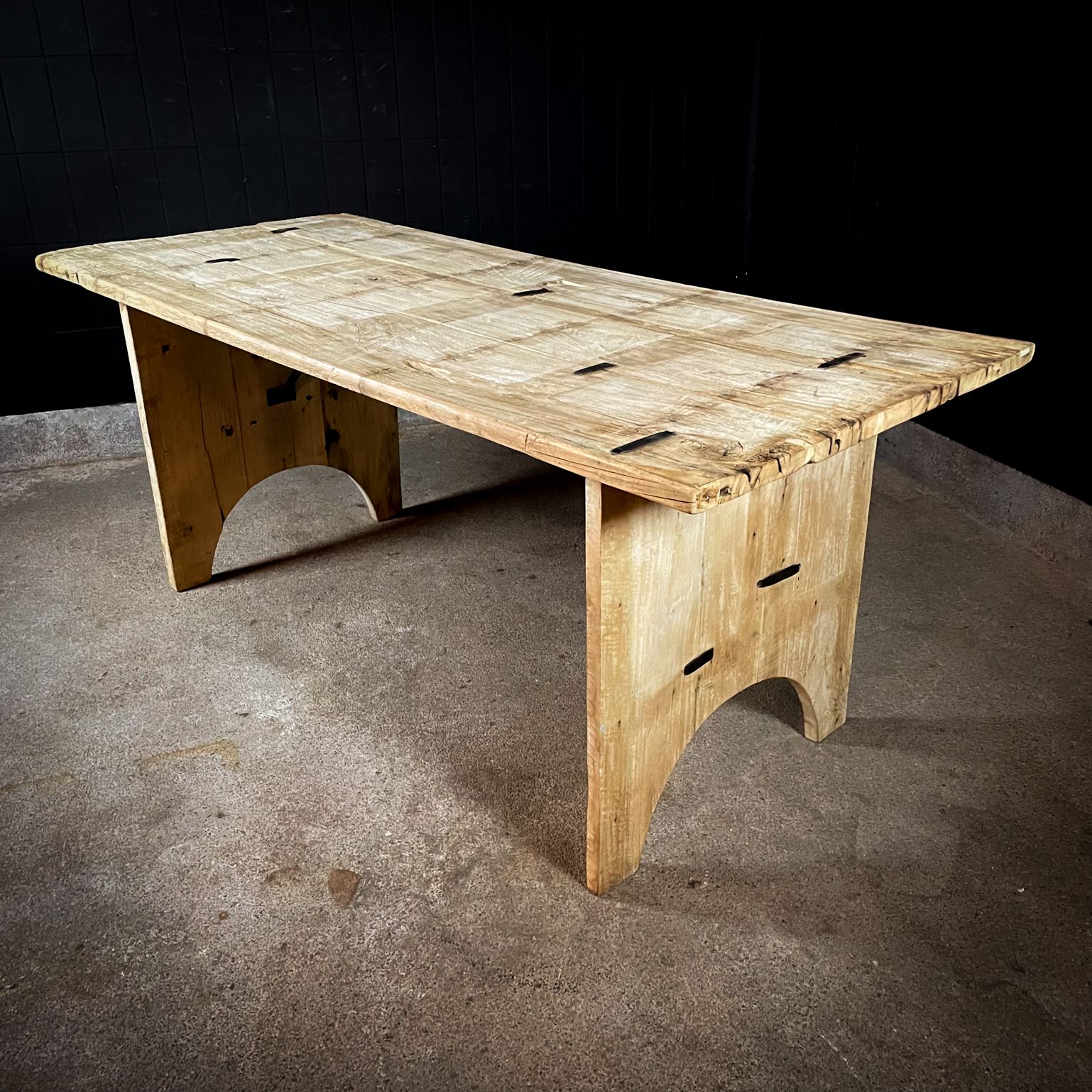 Wabi Sabi Teakhouten Eettafels – 3 Stuks Beschikbaar photo vintage