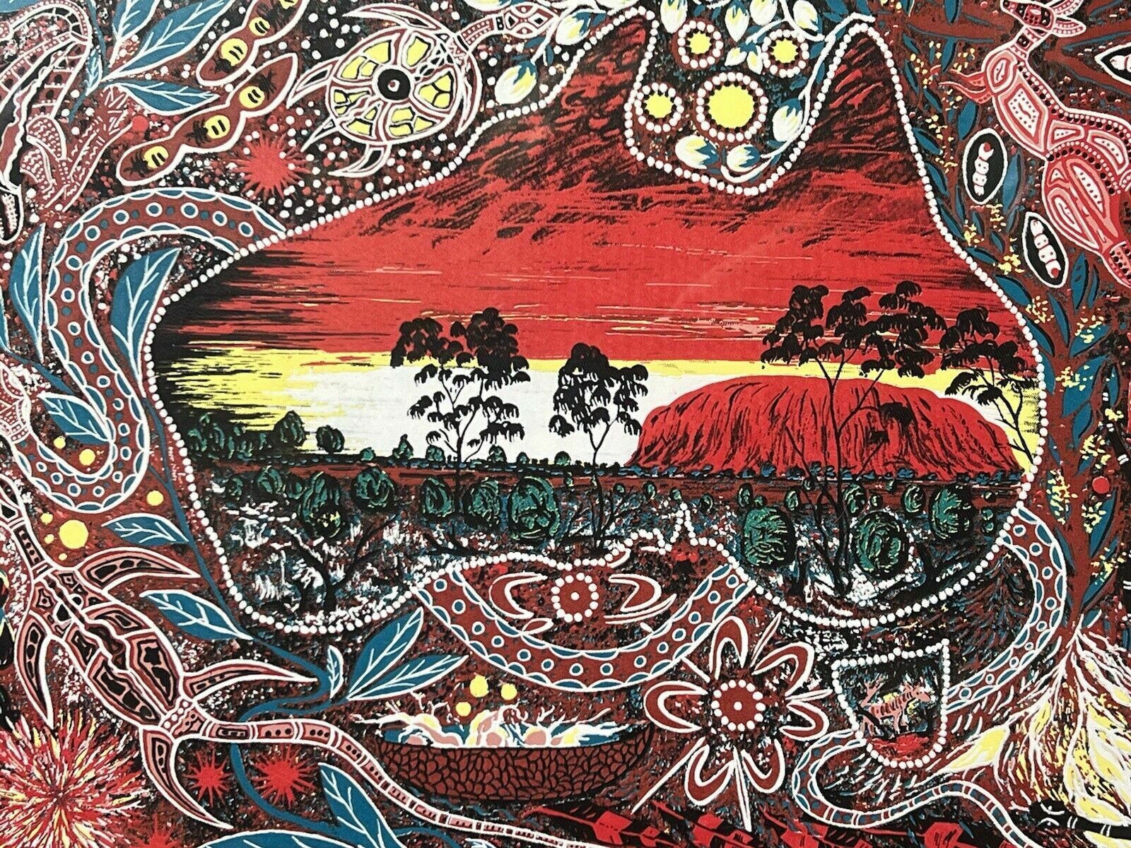 Australian Bulurru Aboriginal Artwork Titled 'Ngura Our Land' By Artist Tjinta photo 450.0