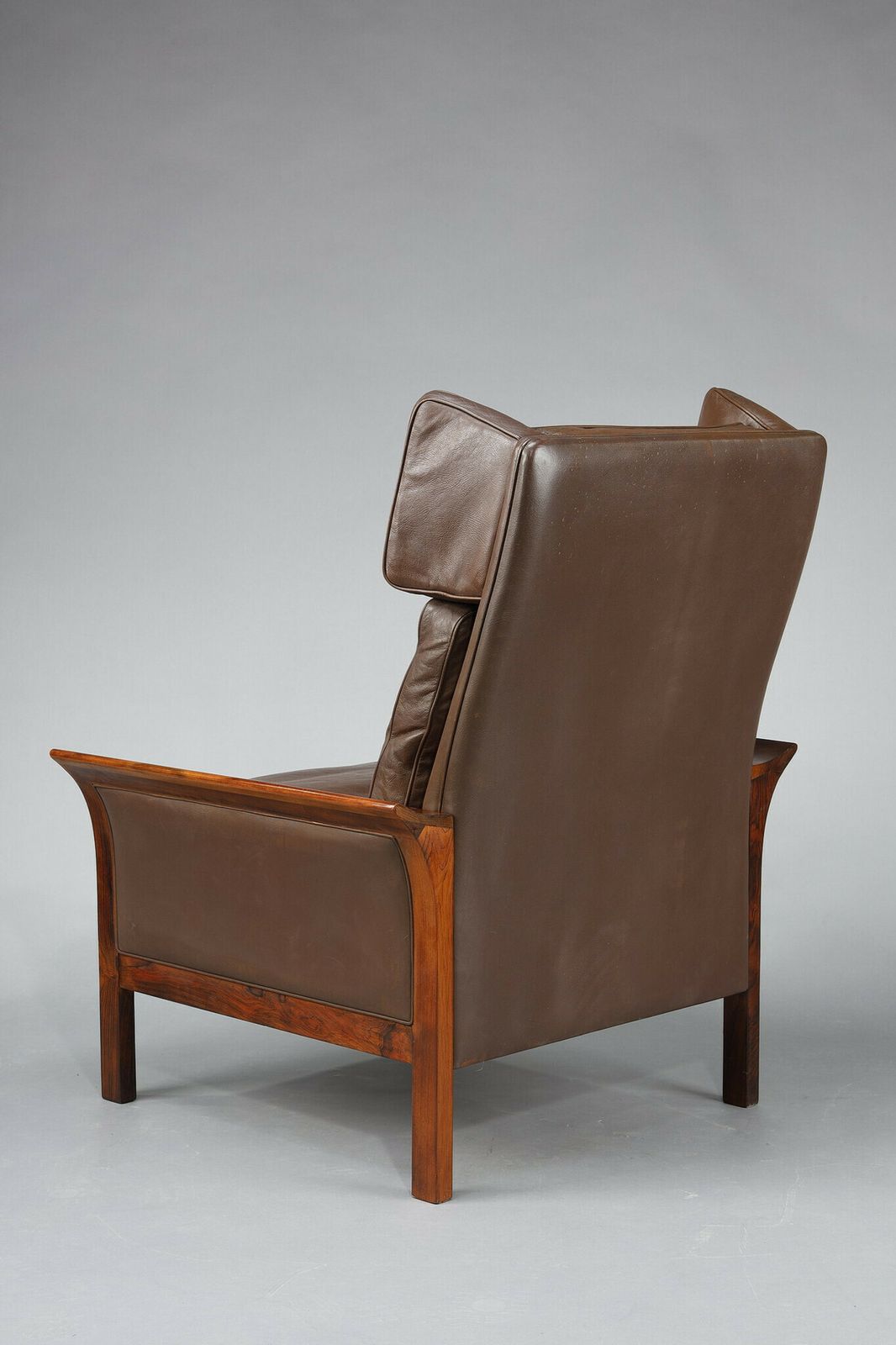 photo vinterior Living Room Furniture In Rosewood With A Sofa And A Pair Of Leather Armchairs