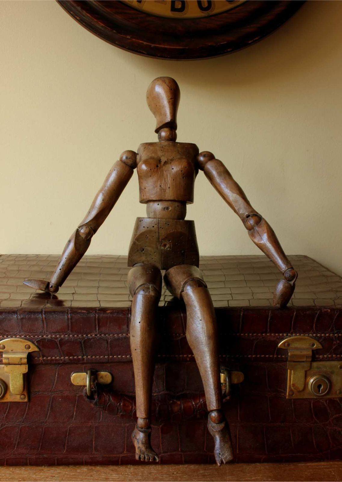 Female Artist Lay Figure. Wood Articulated Mannequin Doll. 19th Century. photo furniture