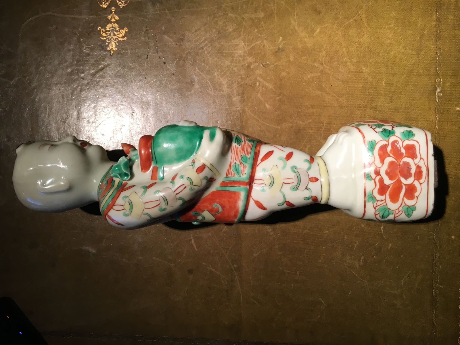 photo furniture ''Ho Ho Boy'' Chinese Porcelaine Period Kang Hsi Second Half Of The 17th Century