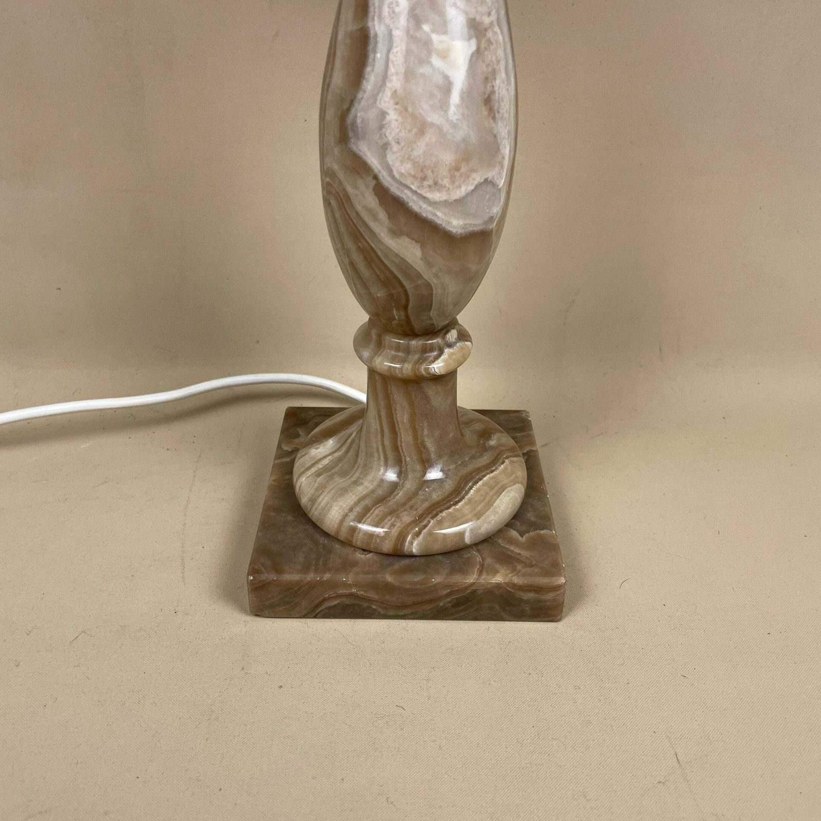 Antique Onyx Marble Lamp Light Brown Earth Colour Bedside Side Table Desk Marbled Patterned Vintage Downton Pleated Cream Shade Lampshade photo vinterior