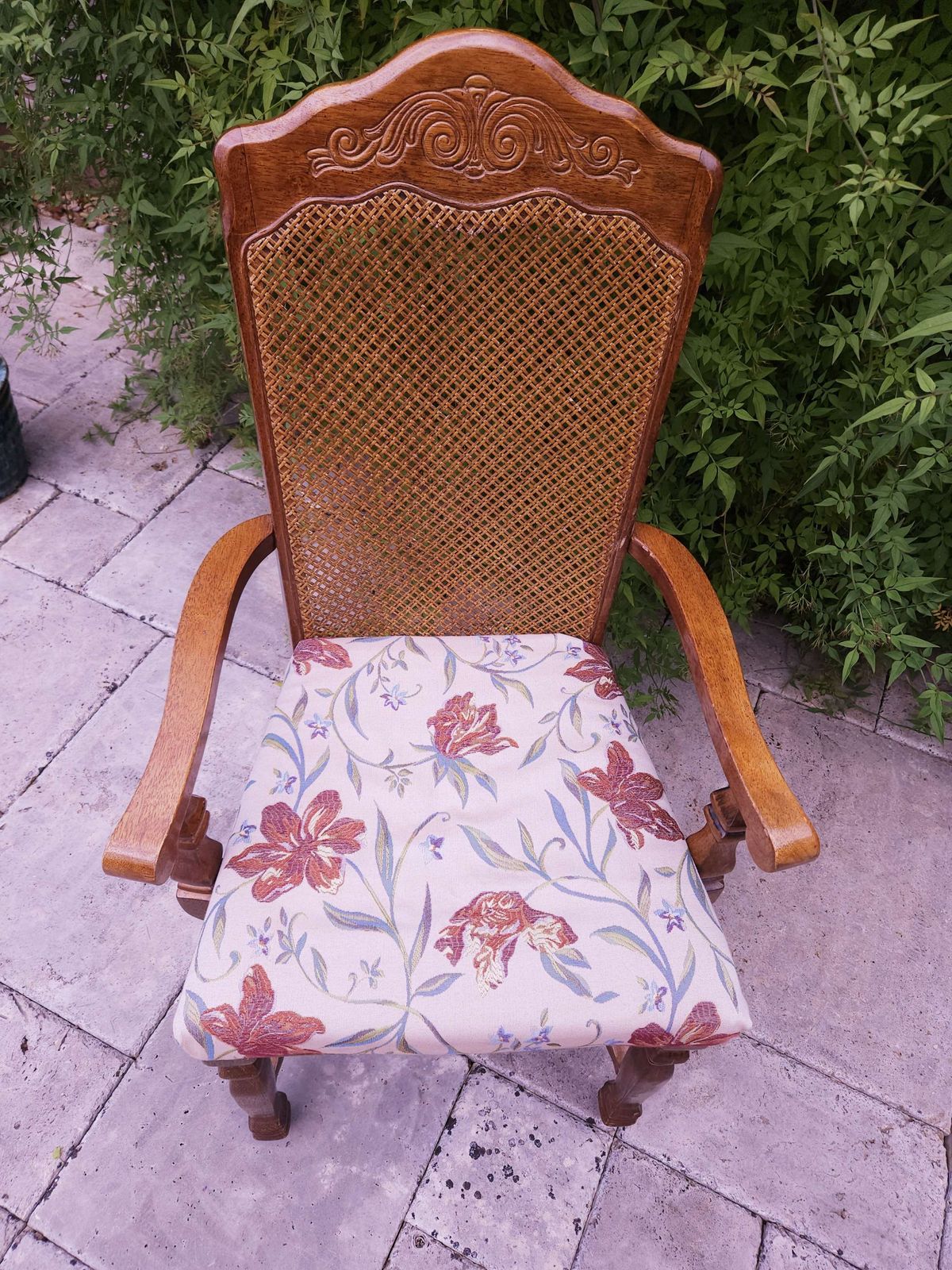 Carver Style Wood & Cane Chair With Shaped, Carved Top photo Furniture