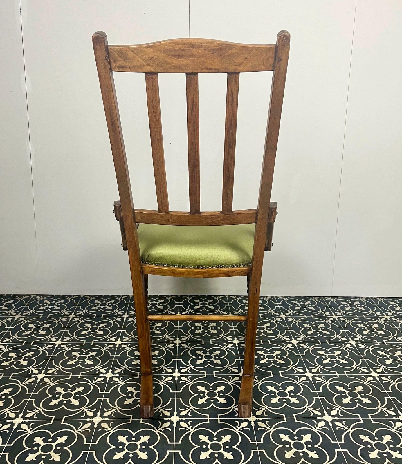 Victorian Oak Rocking Chair, Antique Wooden Furniture, Period Home, Interior Decor photo vinterior