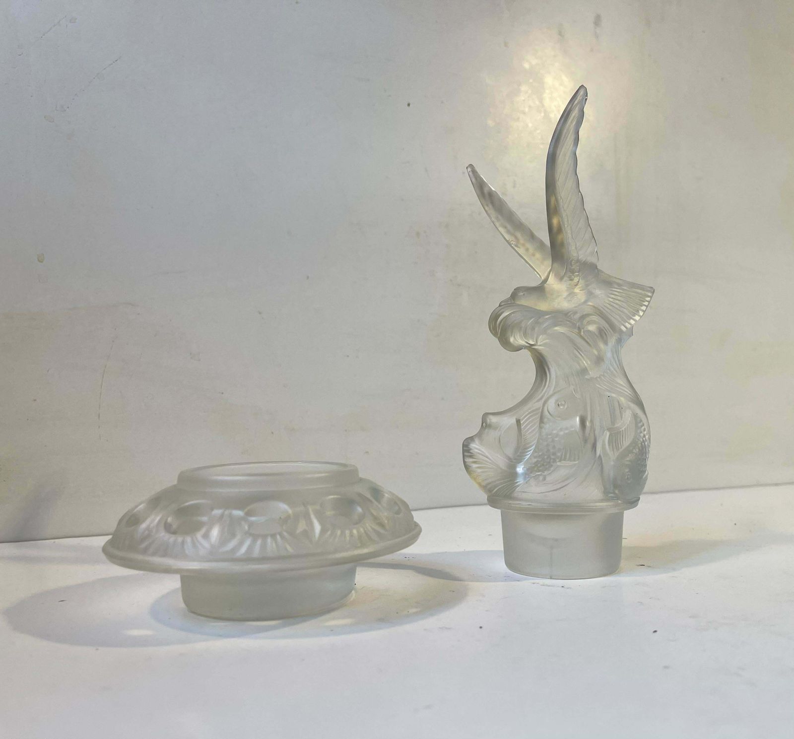 Art Deco Glass Flower Frog In The Style Of Réne Lalique photo furniture