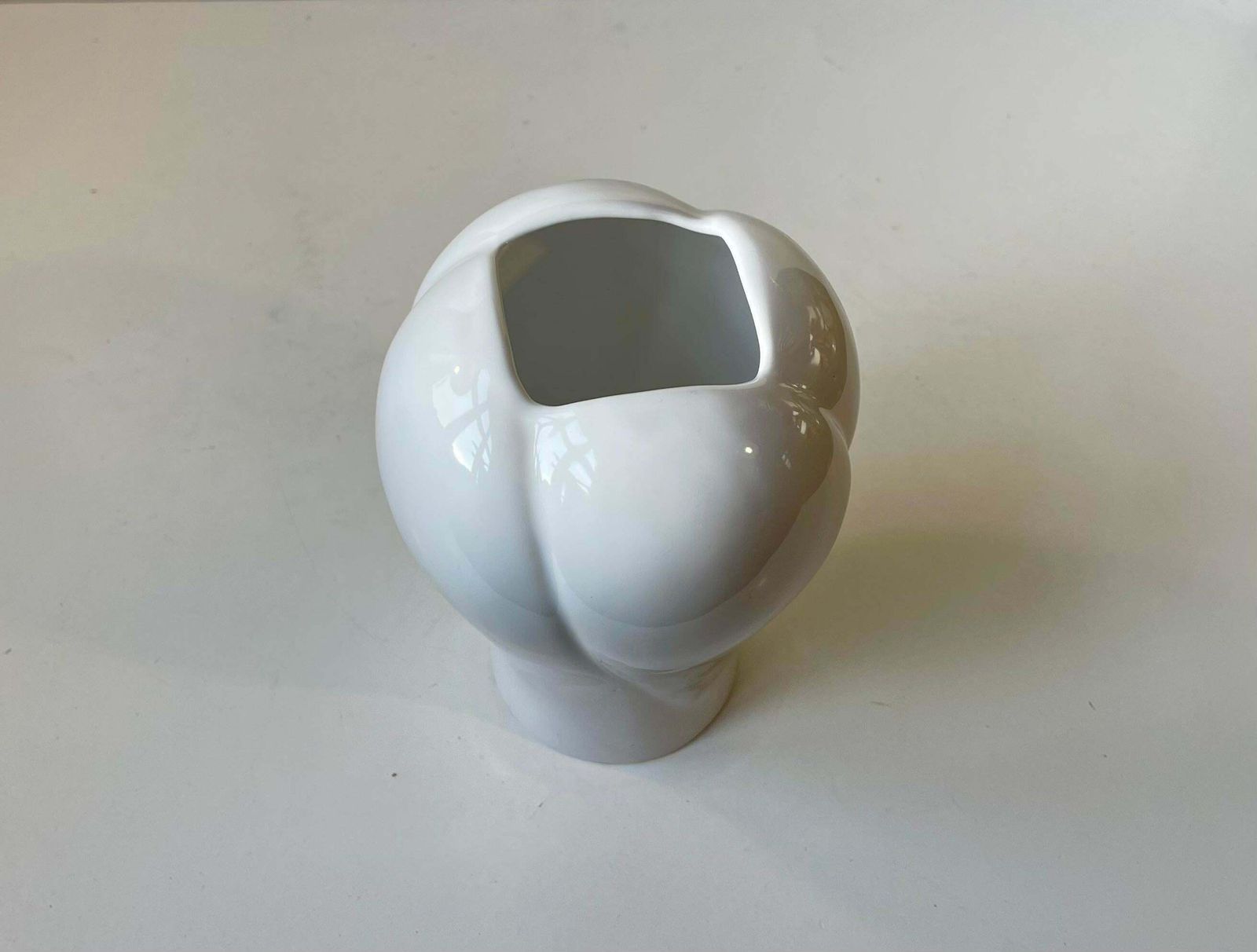 Four Petal Modernist Vase In White Porcelain, 1970s photo furniture