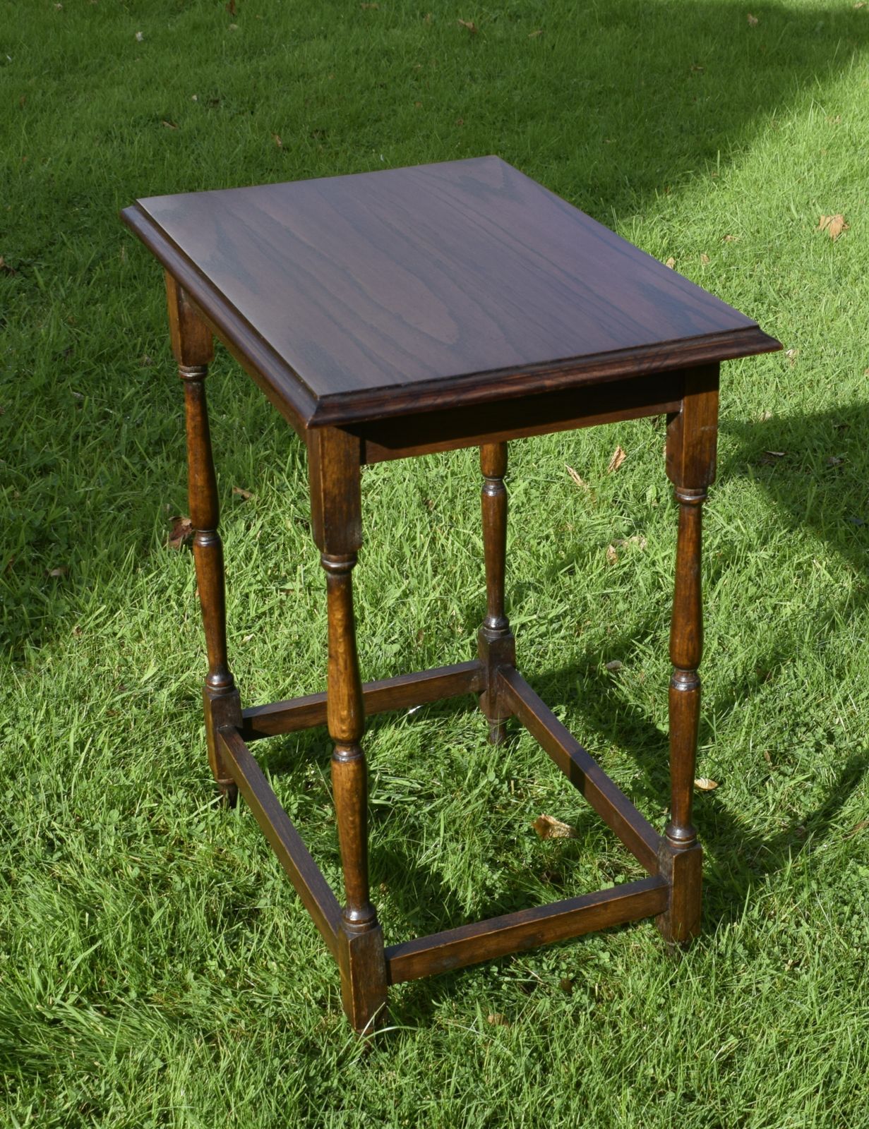Early 20th Century Oak Lamp Table photo vinterior