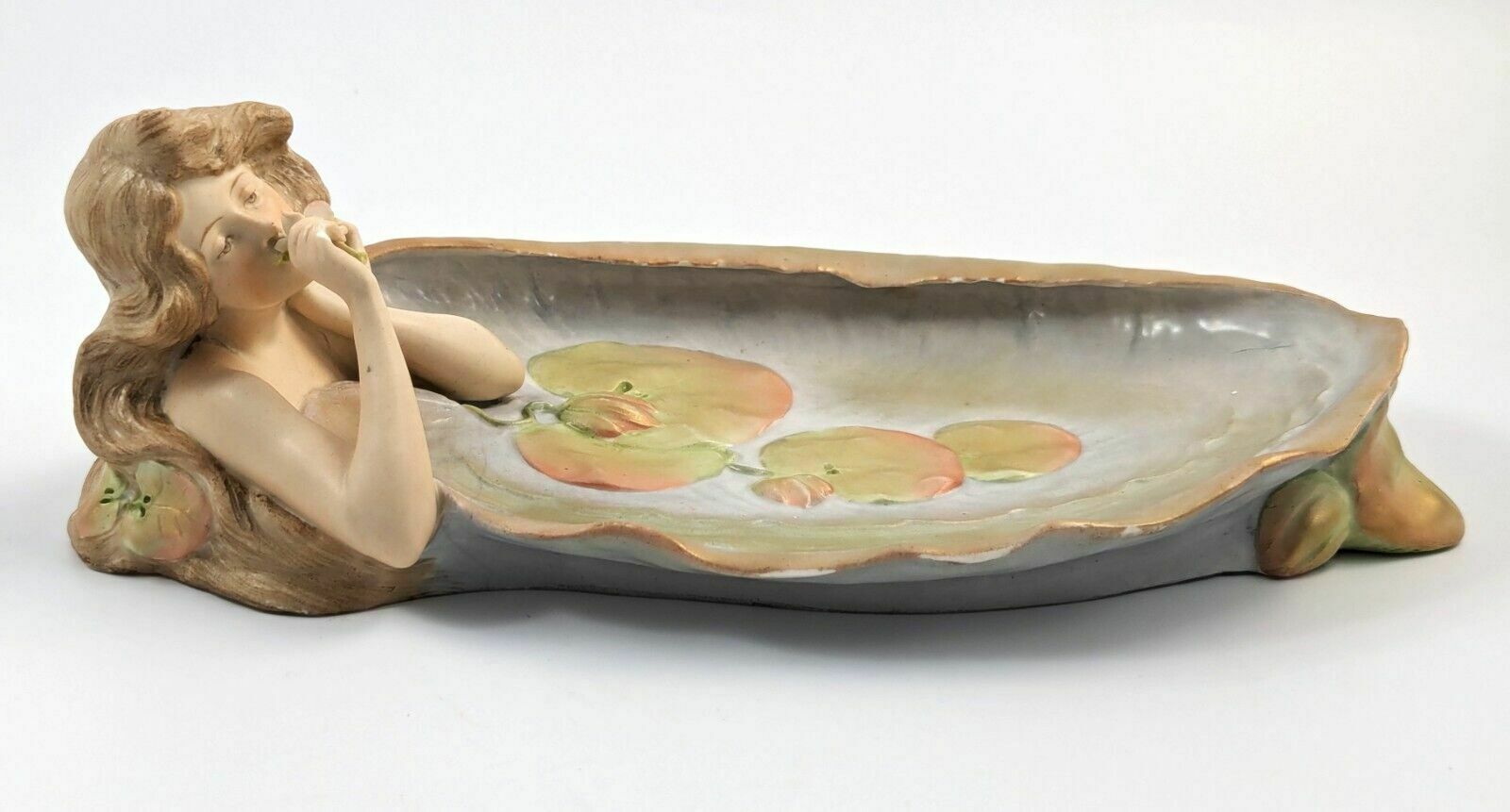 photo furniture Antique Art Nouveau Porcelain Figurine By Ernst Wahliss, Late 19th Century