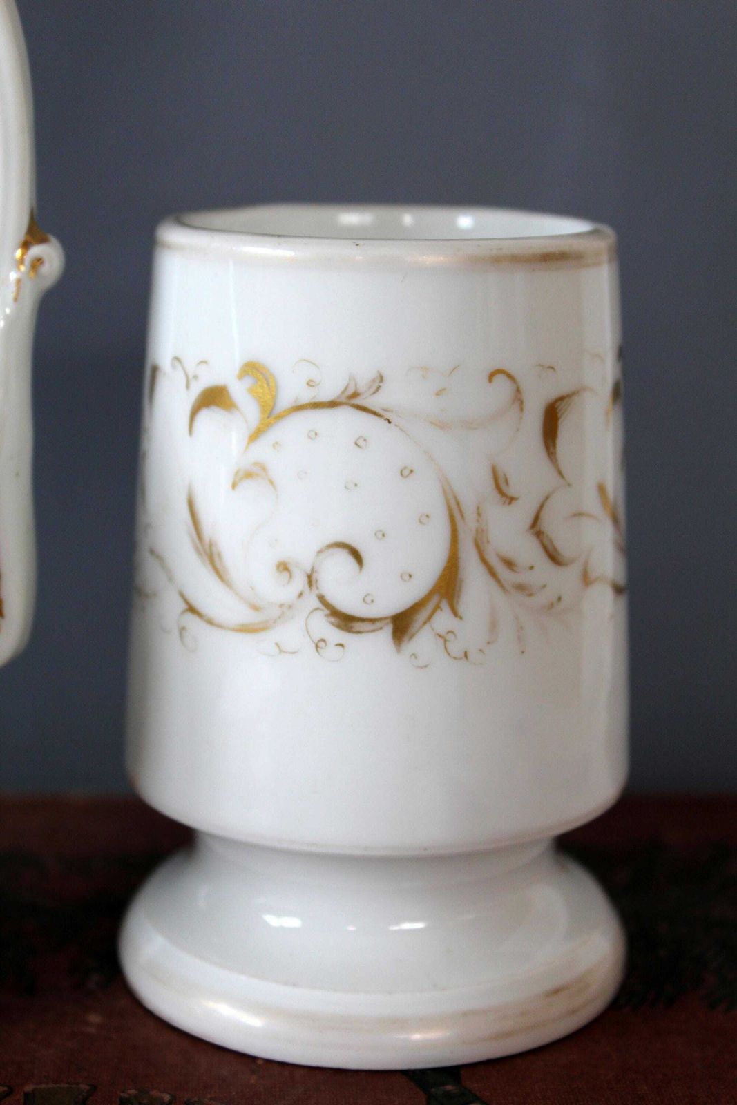 Two Antique Vieux Paris Porcelain Vases, 19th Century, Deep Bowl, Desk Organiser, Louis Philippe, White Glaze, Gold Decoration, Bud Vase photo Home Decor