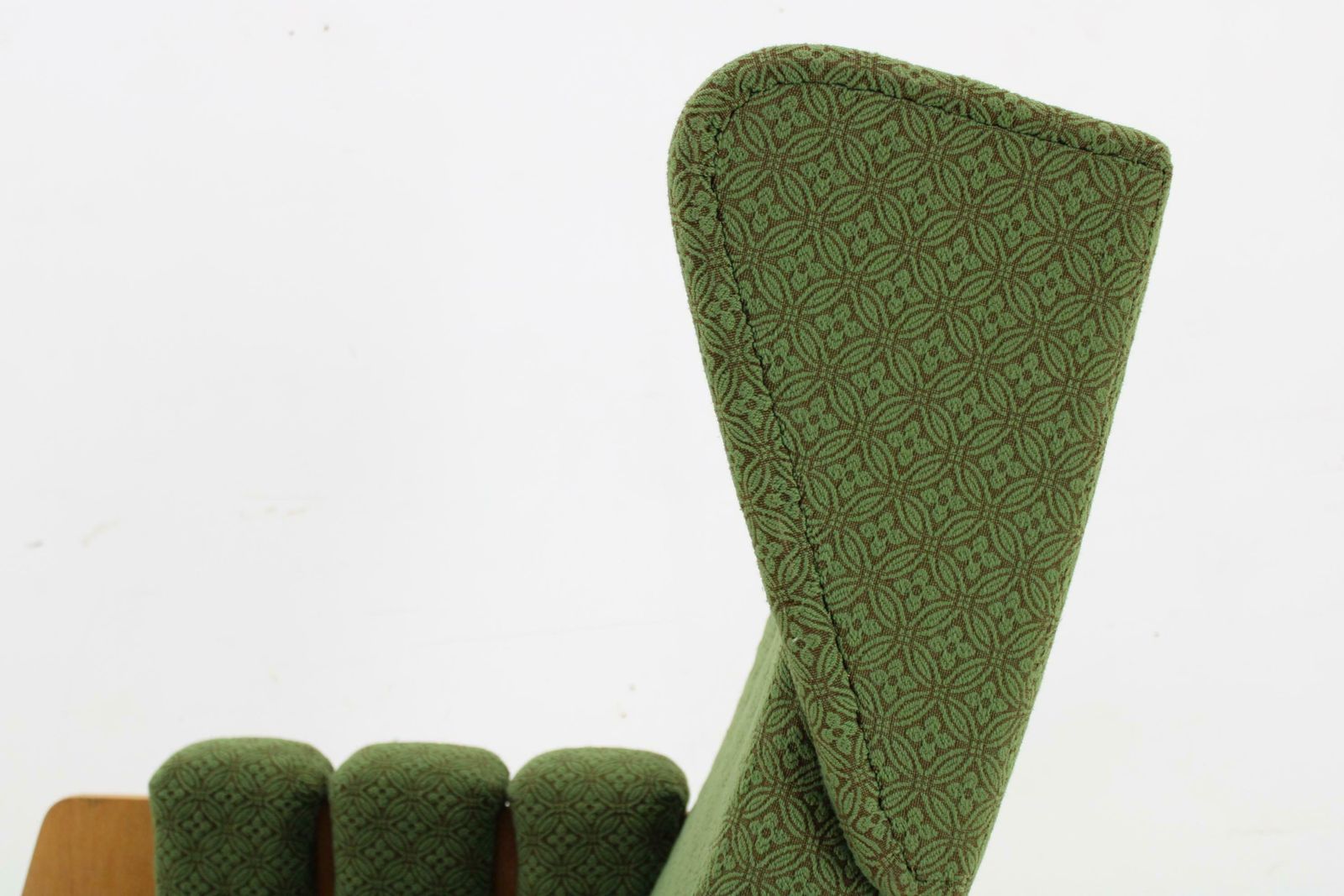 photo vinterior 1970s Large Rare Brutalist Rocking Chair, Czechoslovakia