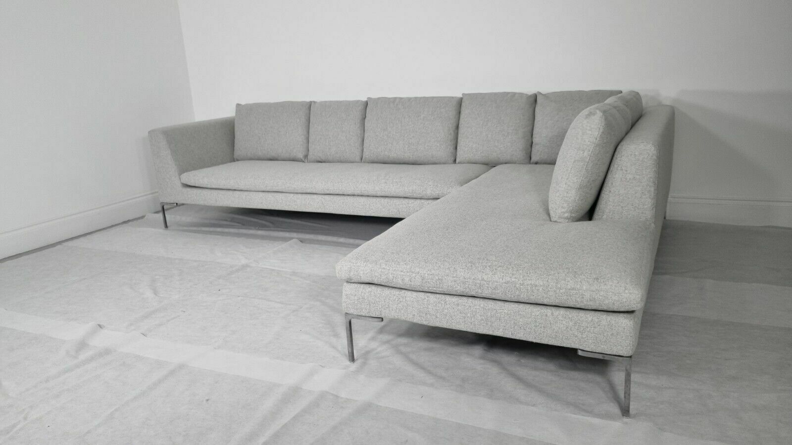Immaculate Bb Italia L Shape Grande In Light Grey Wool photo for sale