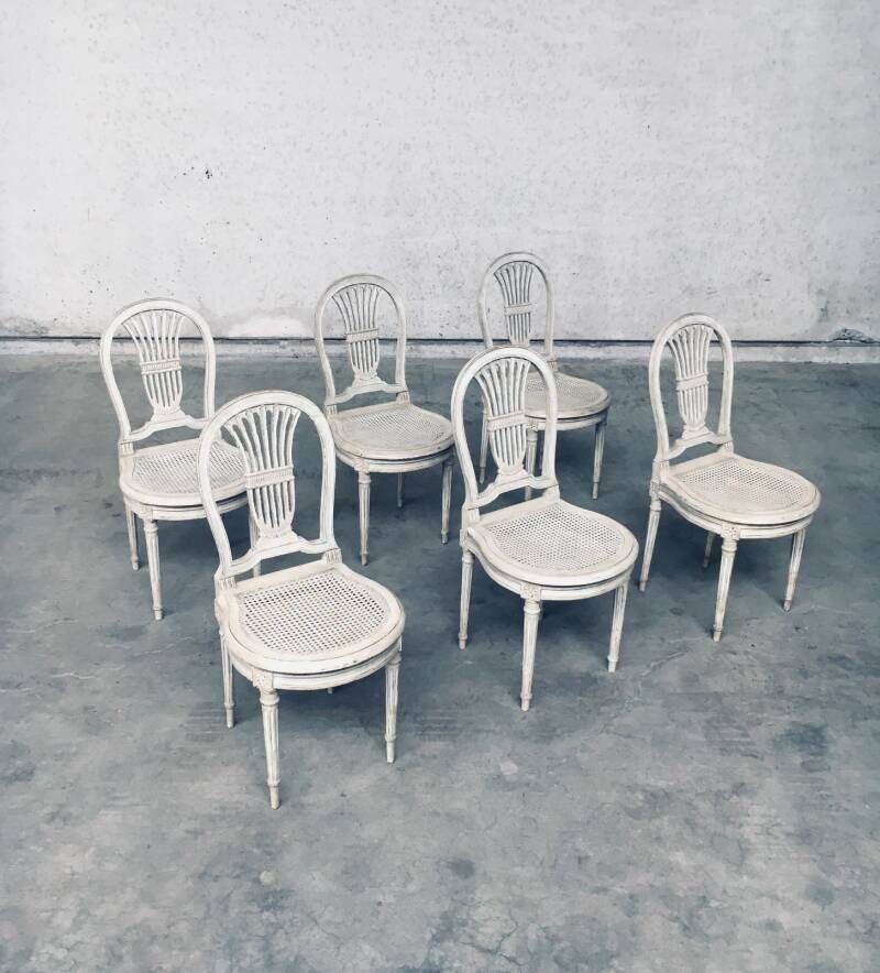 1500.0 Louis XVI Stijl Eetkamerstoelen, Set Model Fer à Cheval, Frankrijk, Jaren 1940 photo