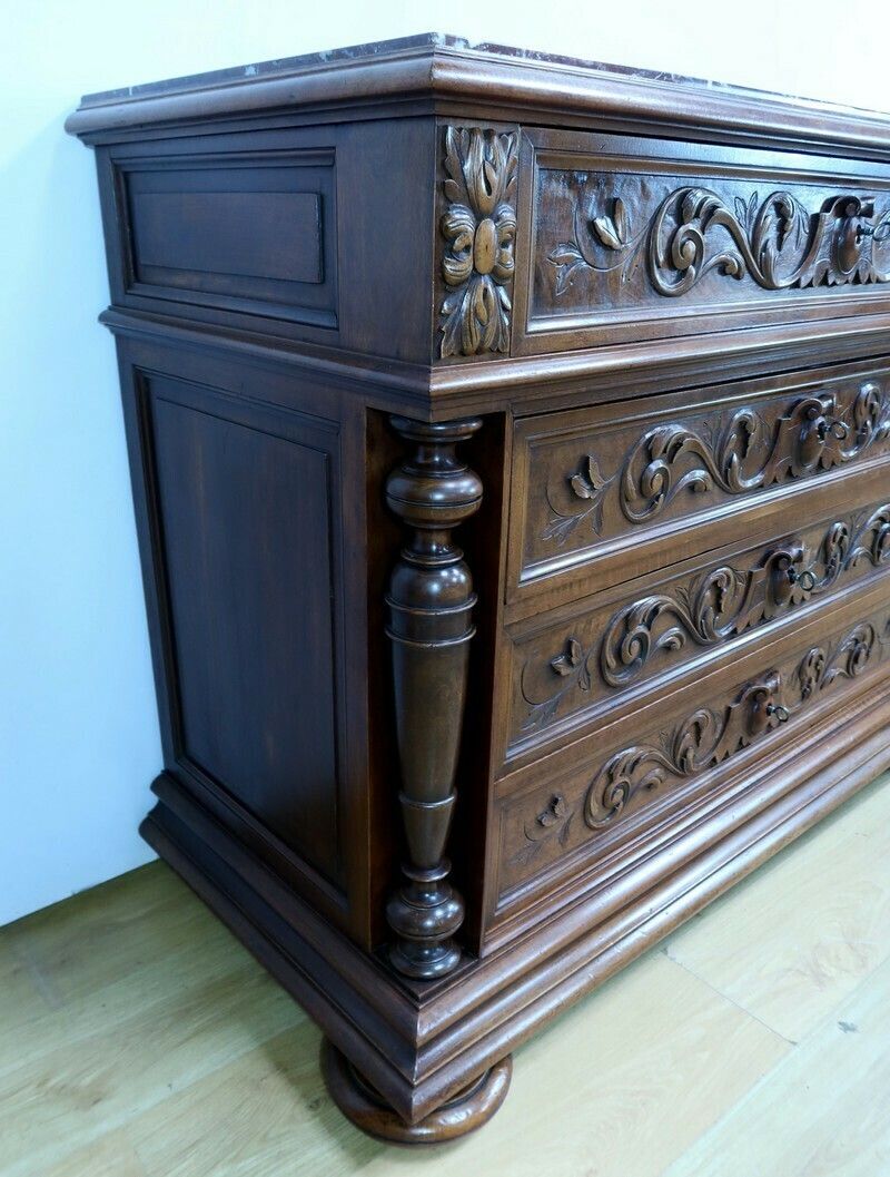 photo vinterior Walnut Chest Of Drawers P. Guinand Leglas, Renaissance Style – 1920
