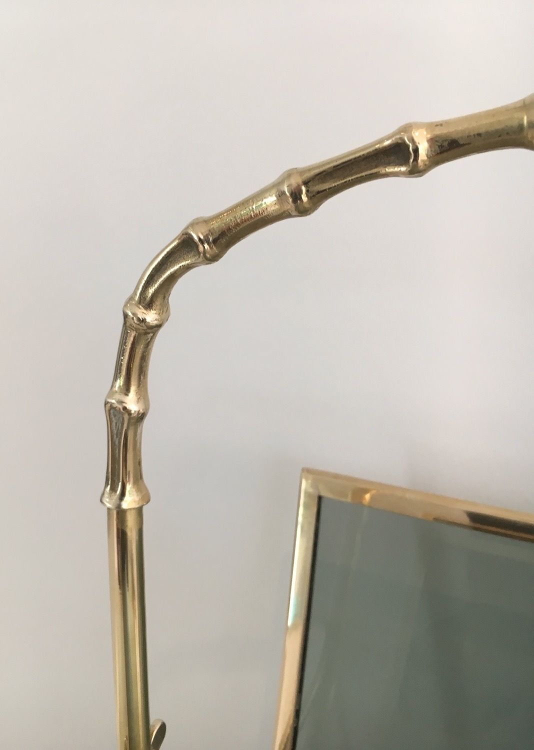 photo vintage Pair Of Faux Bamboo Style Magazine Racks In Bronze From Maison Baguès