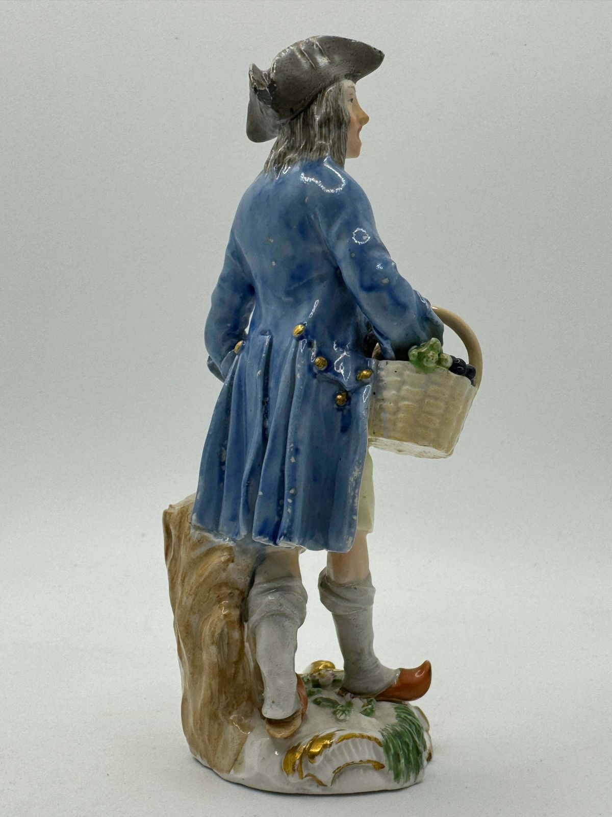 18th Century Meissen Figure 'Street Trader Selling Grapes' photo buy