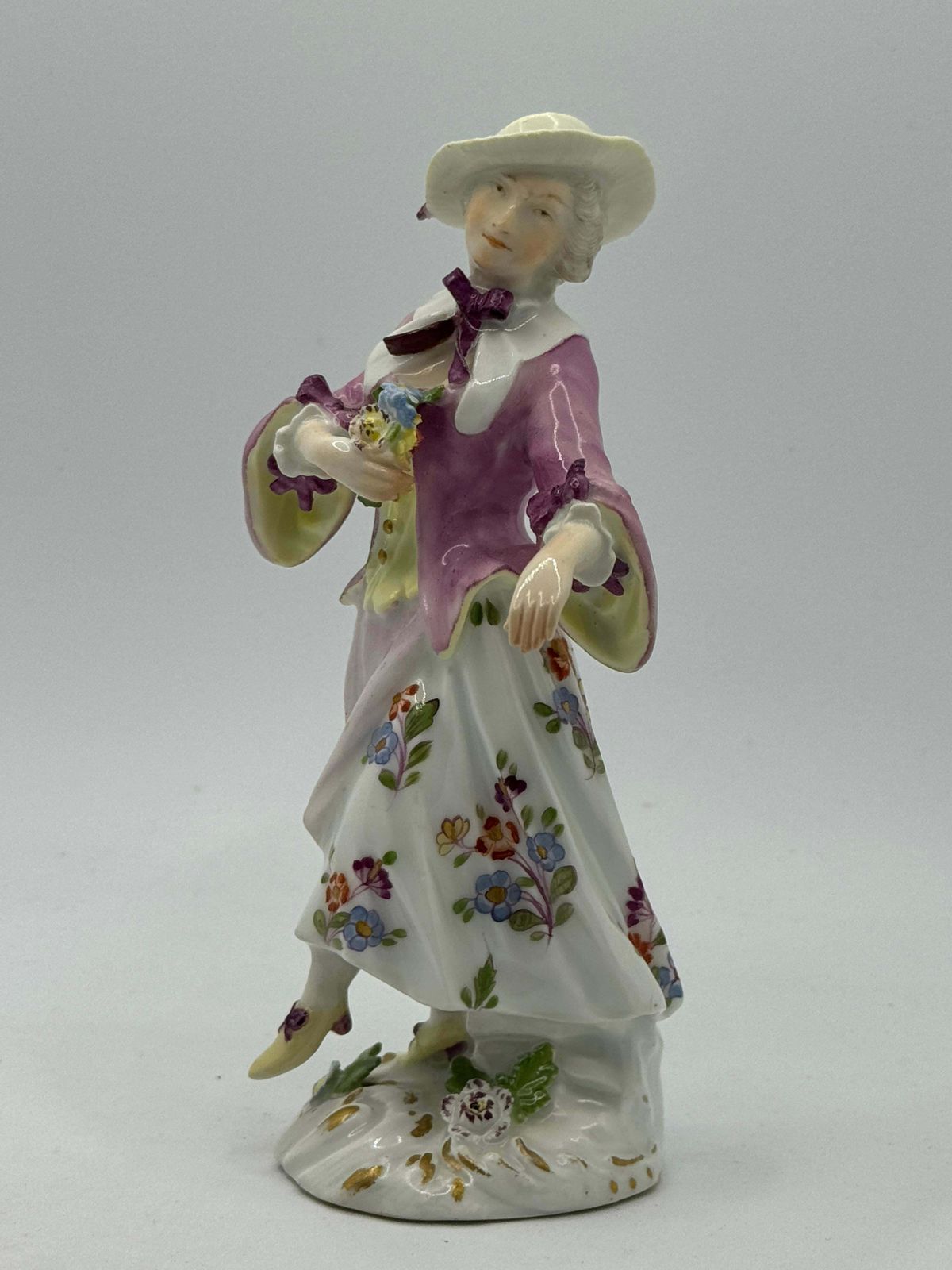 18th Century Meissen Figurine Of A Lady photo furniture
