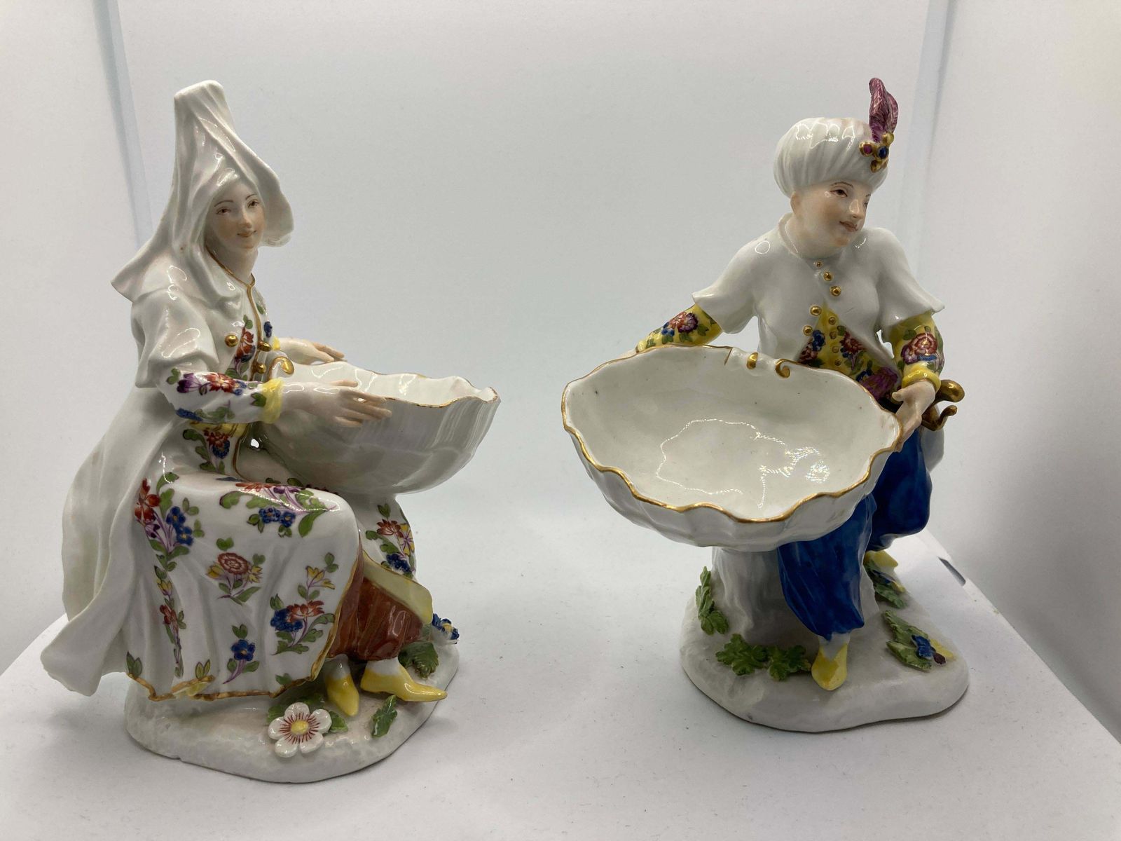 18th Century Meissen Turkish Pair Holding Sweetmeat / Table Salt Bowls photo Home Decor