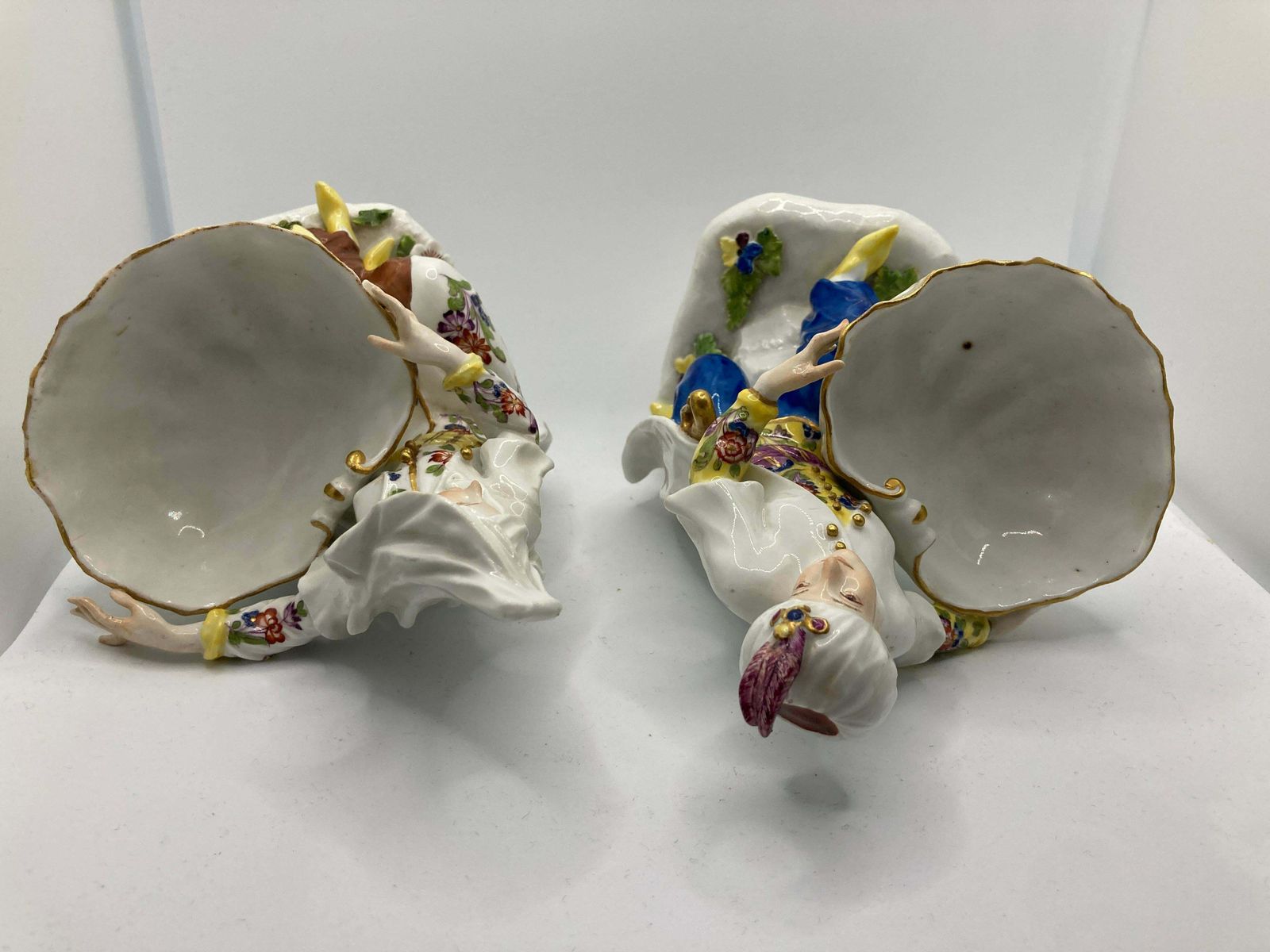 photo buy 18th Century Meissen Turkish Pair Holding Sweetmeat / Table Salt Bowls
