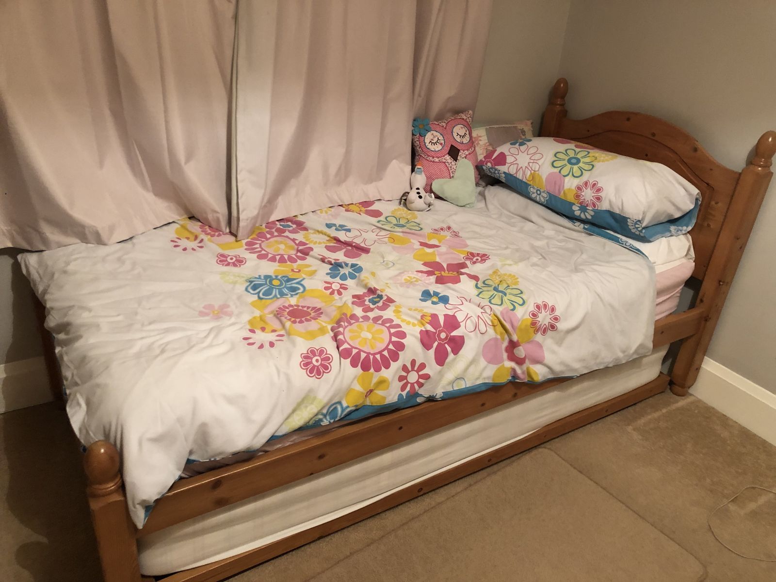 Twin Single Beds With Mattress photo 200.0