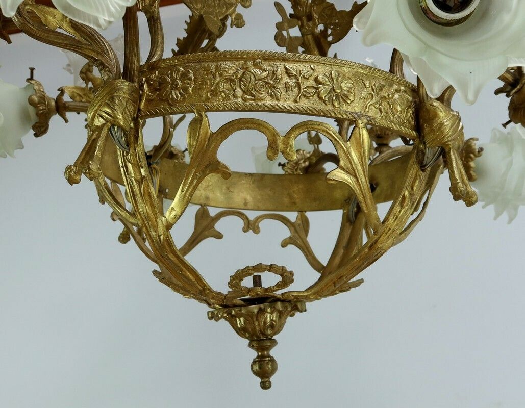 photo furniture Chandelier With 12 Lights In Gilt Bronze, Napoleon III Style – Late 19th Century