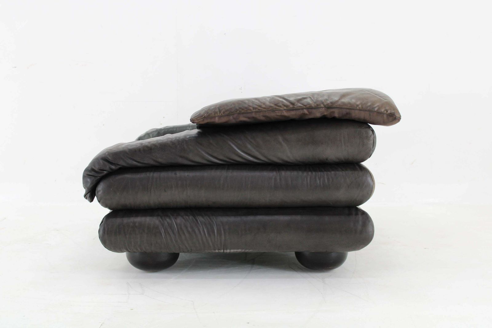 1970s Wiener Werkstätte Brutalist Letaher Adjustable Armchair photo Furniture