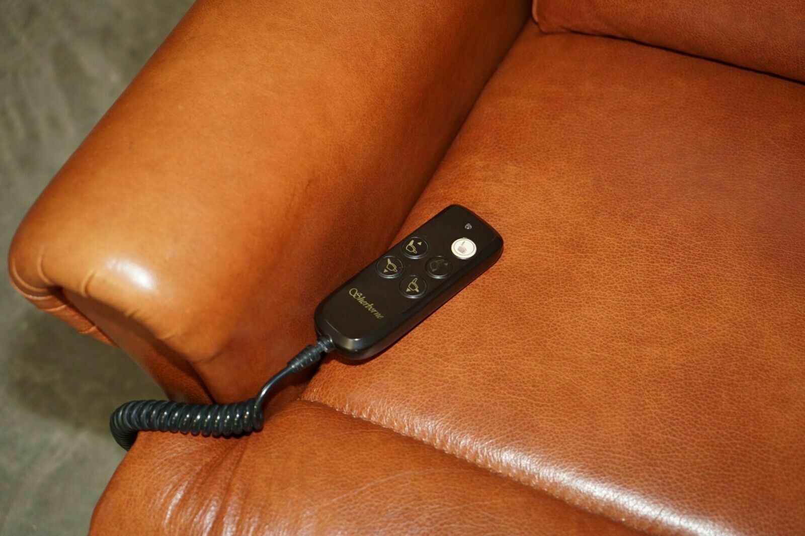 Rrp £7,000 Sherborne Leather Upholstery Pair Of Rise Recliner Armchairs And Sofa photo vintage
